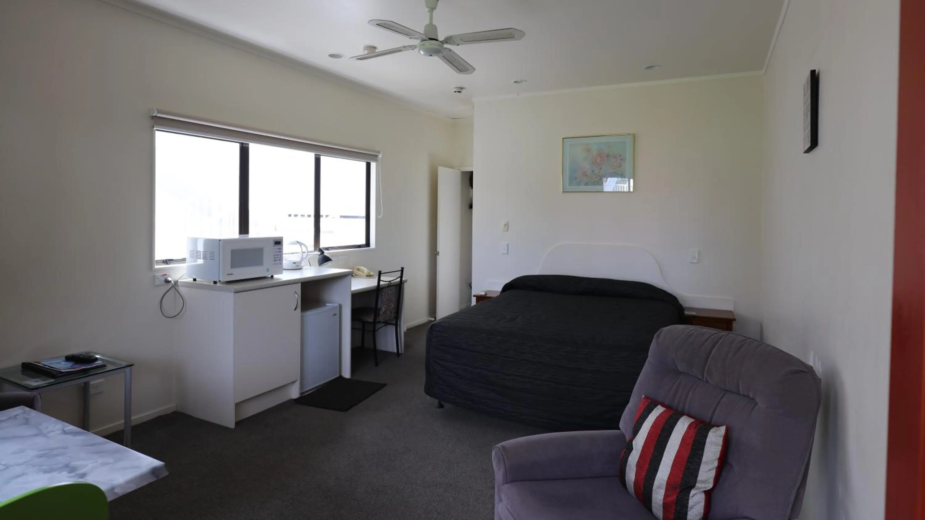 Bk's Counties Motor Lodge