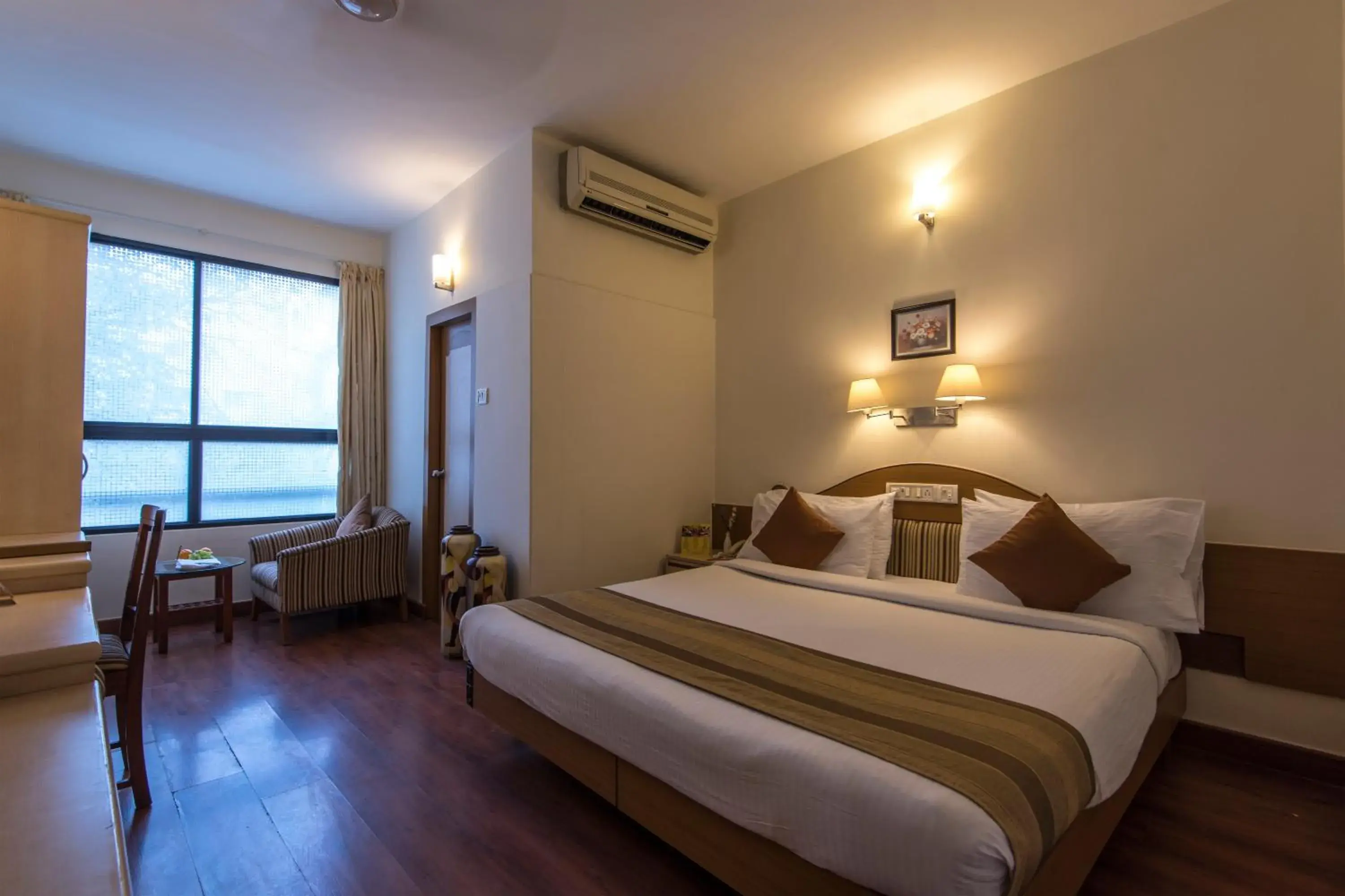 Deluxe Double or Twin Bed - single occupancy in Hotel Park Central Koregaon Park Deluxe Double or Twin Bed - single occupancy in Hotel Park Central Koregaon Park