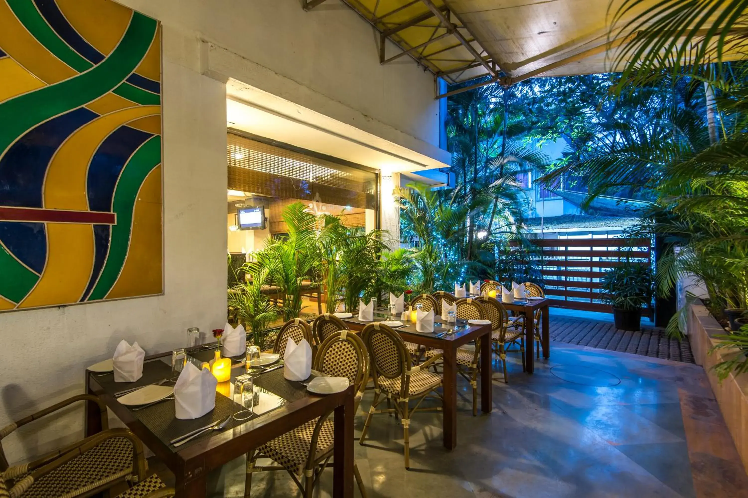 Restaurant/places to eat in Hotel Park Central Koregaon Park Restaurant/places to eat in Hotel Park Central Koregaon Park