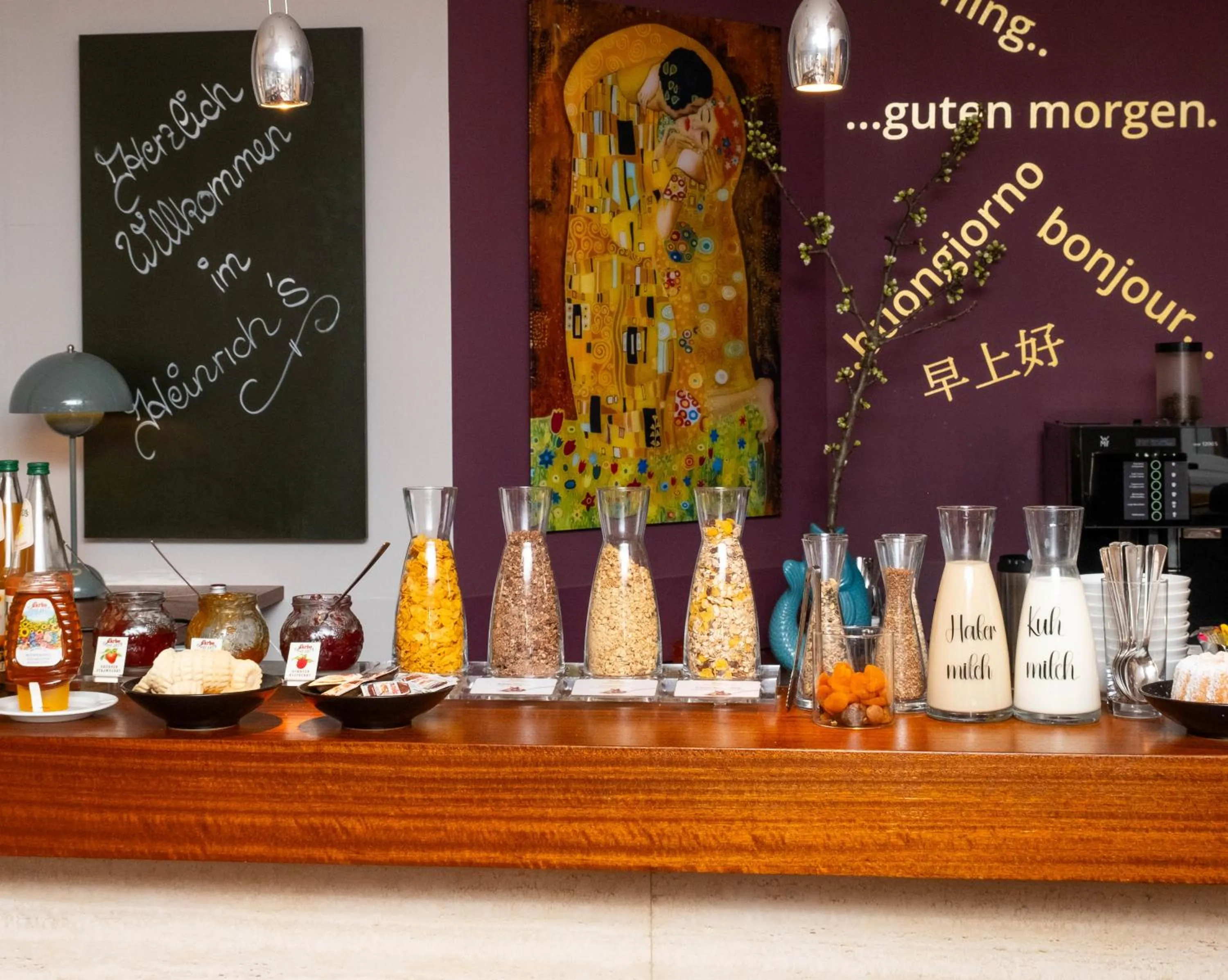 Breakfast in Hotel Ottheinrich