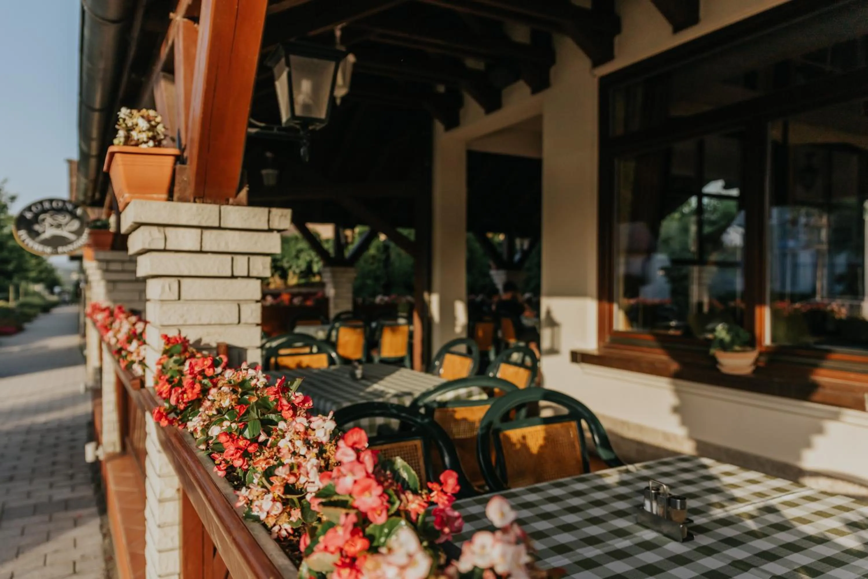 Restaurant/places to eat in Korona Pension and Restaurant