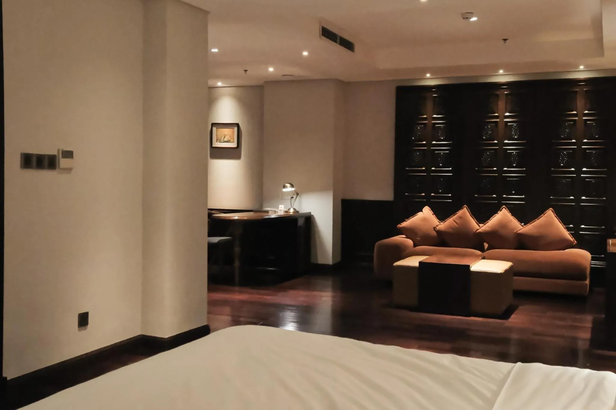 Bed in Le Jardin Hotel Haute Couture