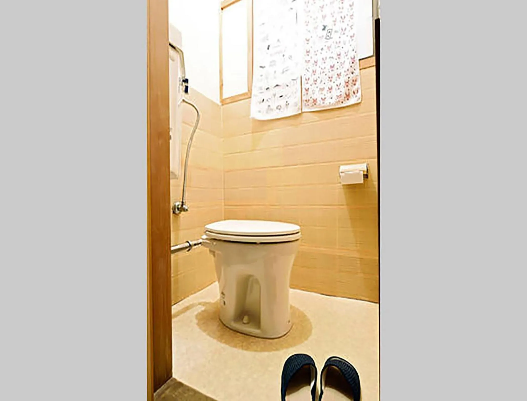 Toilet in City Hotel Universal Studios Japan