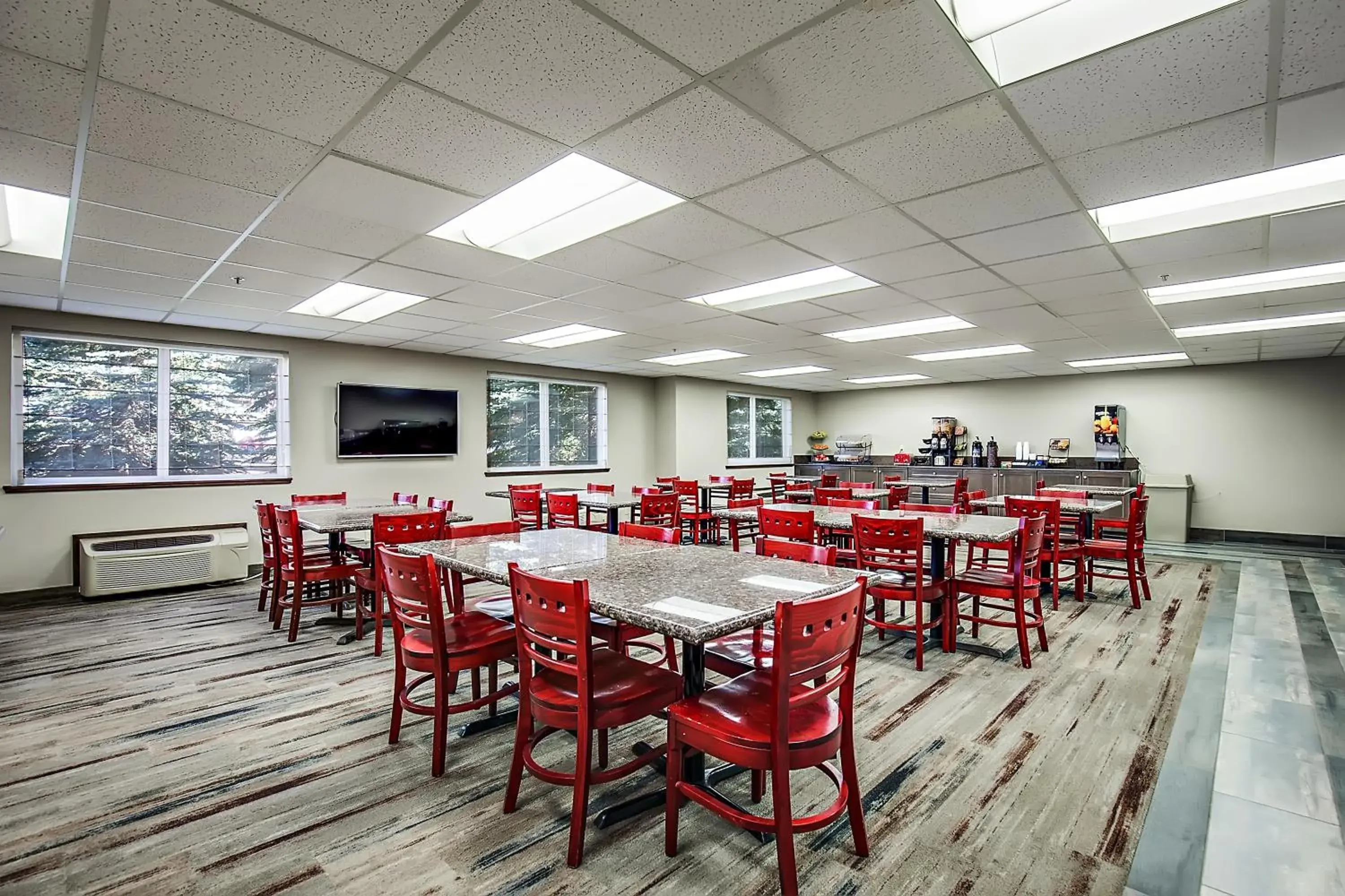 Breakfast in Third Street Inn Breakfast in Third Street Inn