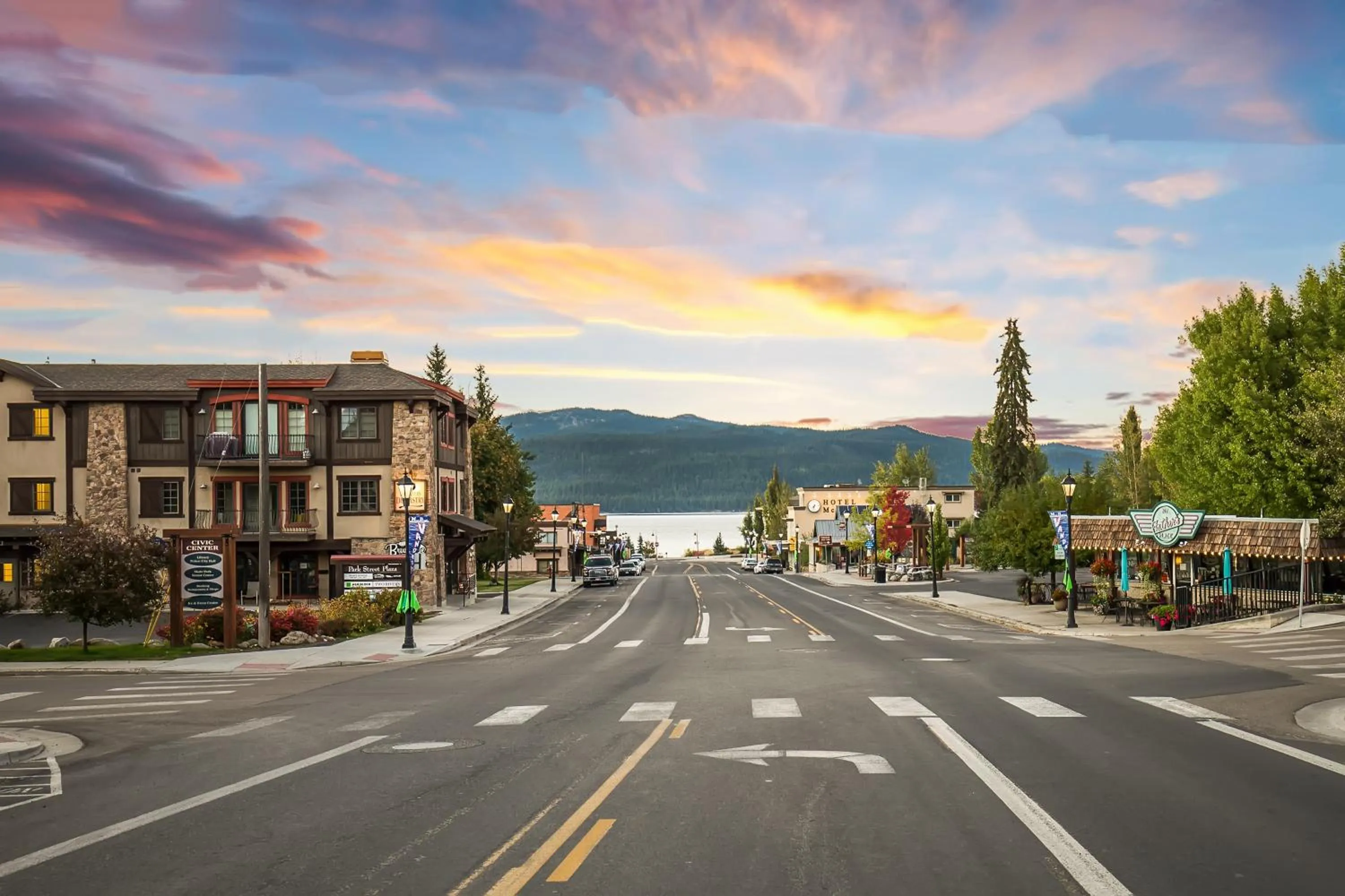 Sunrise in Third Street Inn