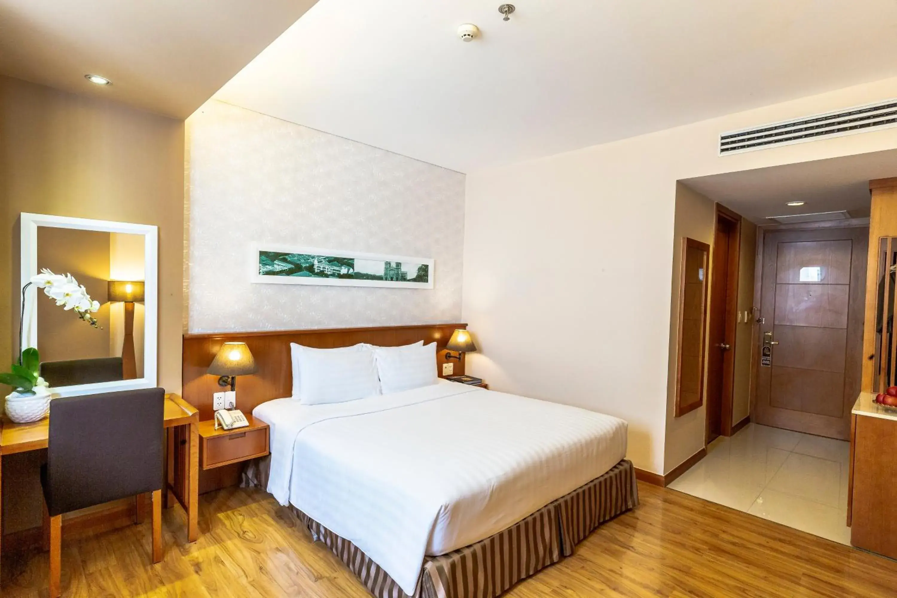 Deluxe Double or Twin Room in Saigon Hotel Deluxe Double or Twin Room in Saigon Hotel