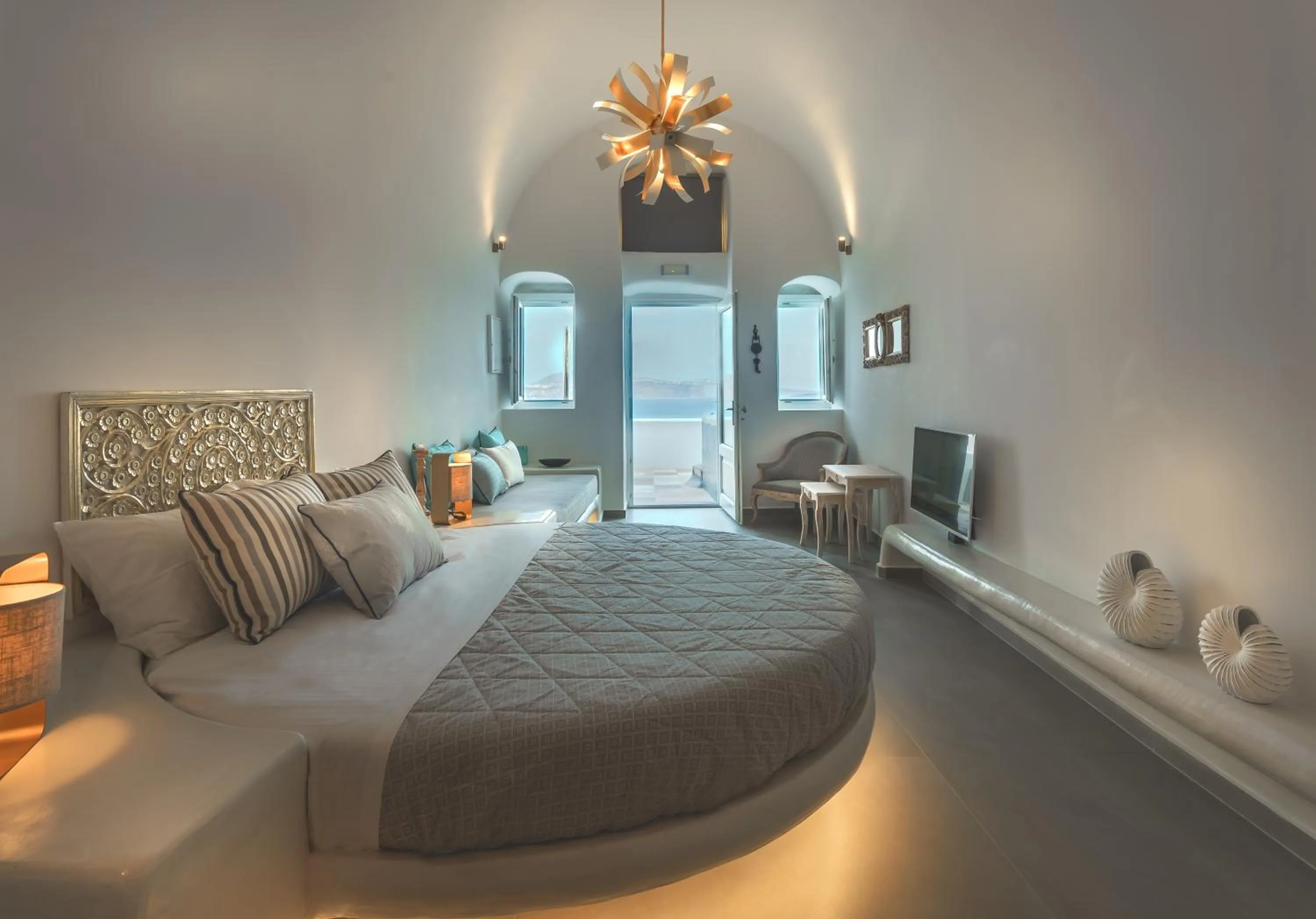 Bedroom, Bed in Secret Legend Suites