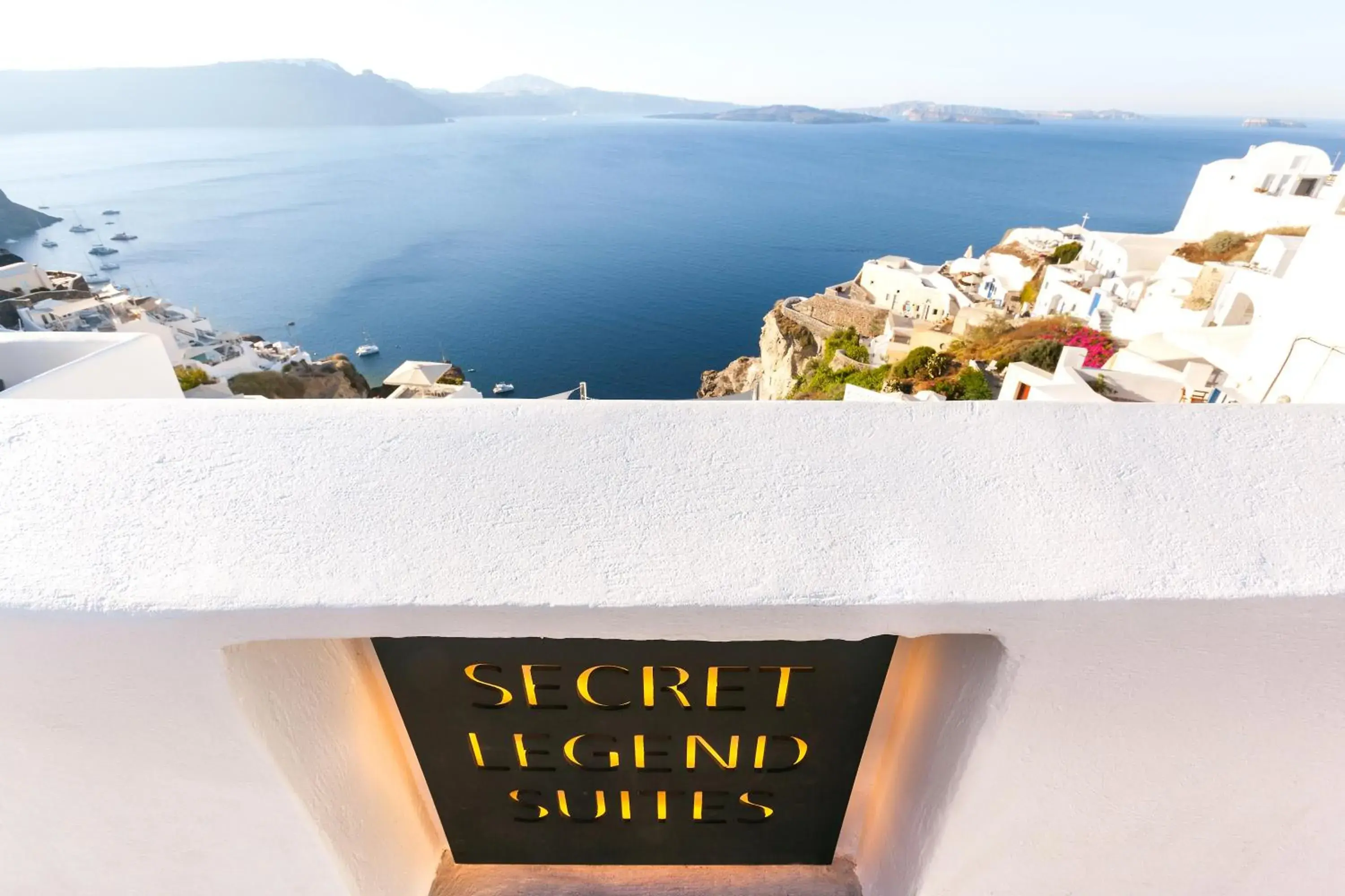 Facade/entrance in Secret Legend Suites Facade/entrance in Secret Legend Suites