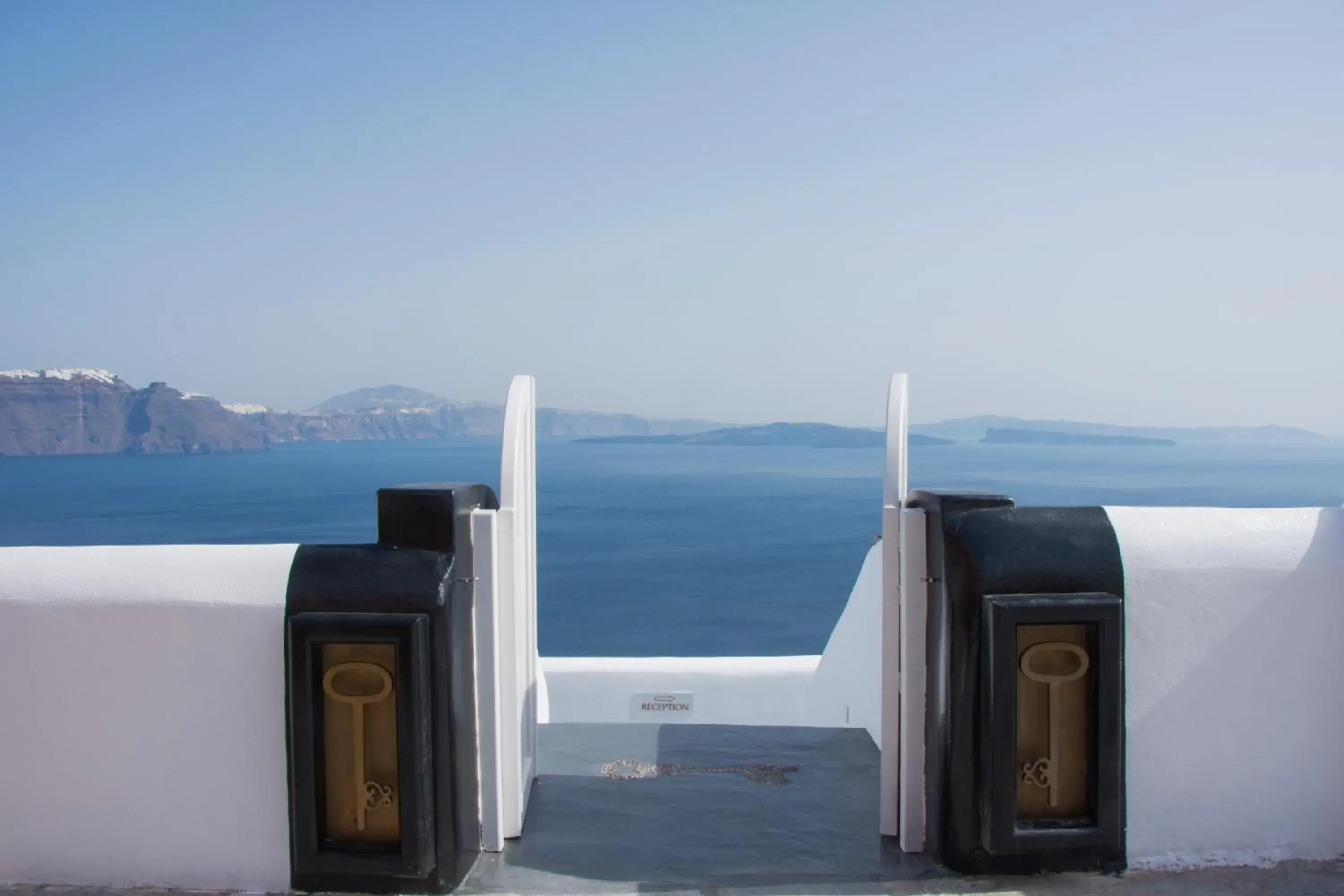 Facade/entrance in Secret Legend Suites Facade/entrance in Secret Legend Suites