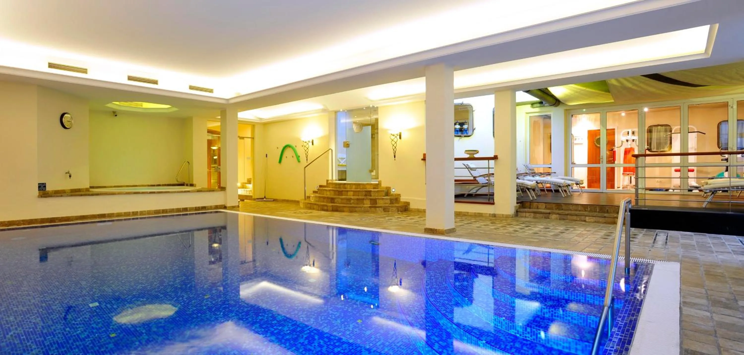 Hot Tub in Hotel Strandhörn