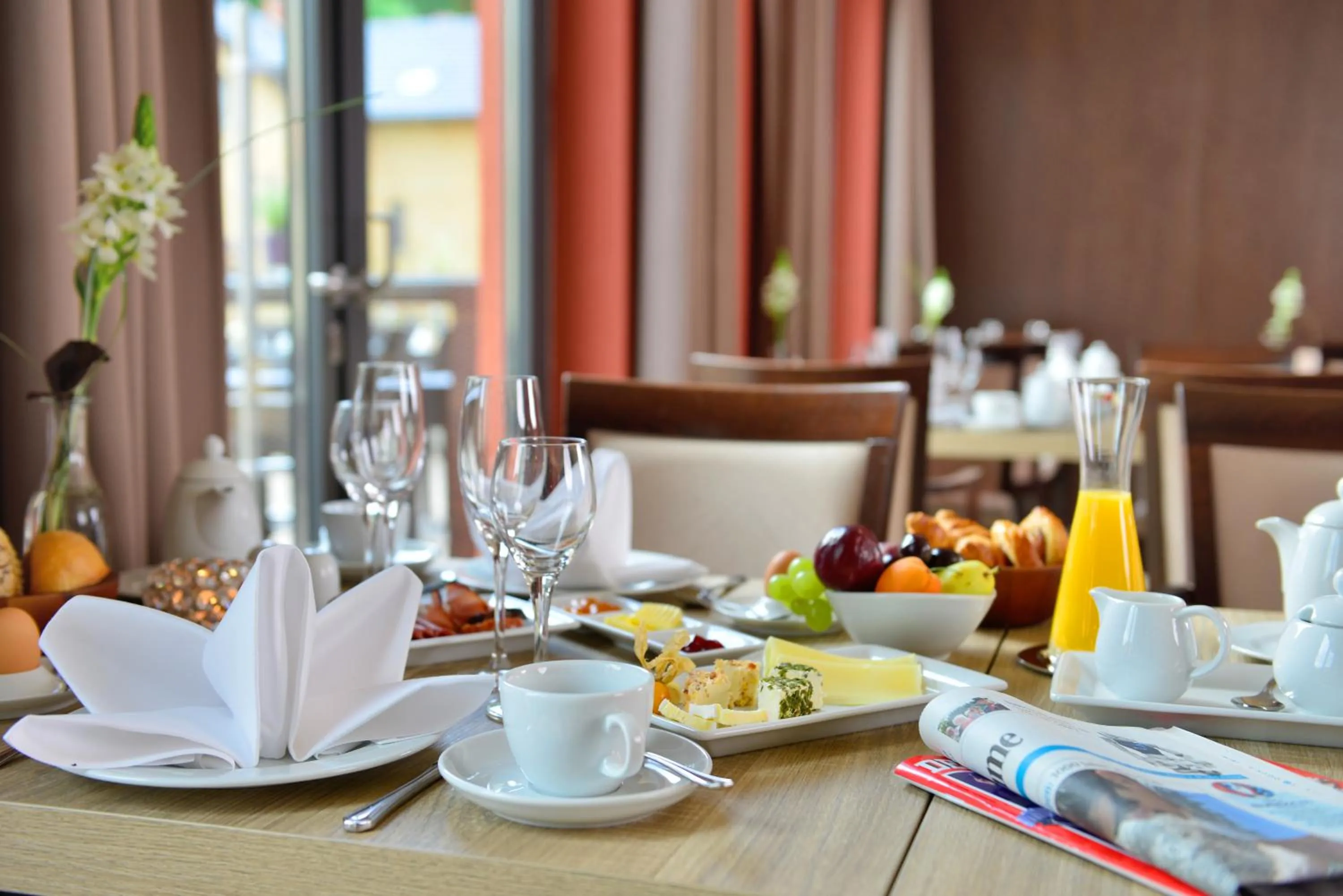 Restaurant/places to eat in Schlosshotel Blankenburg