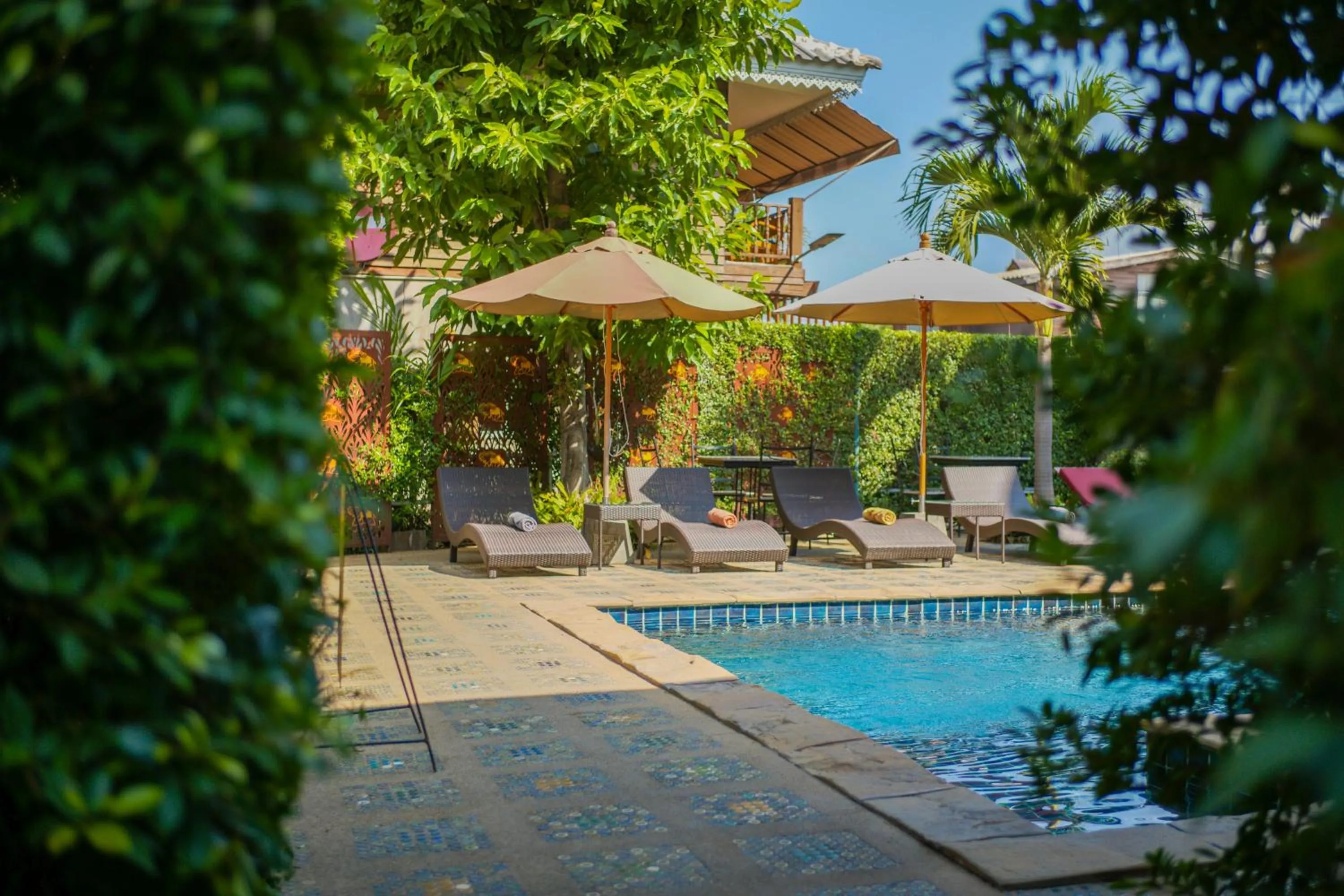 Swimming pool in Buri Gallery House