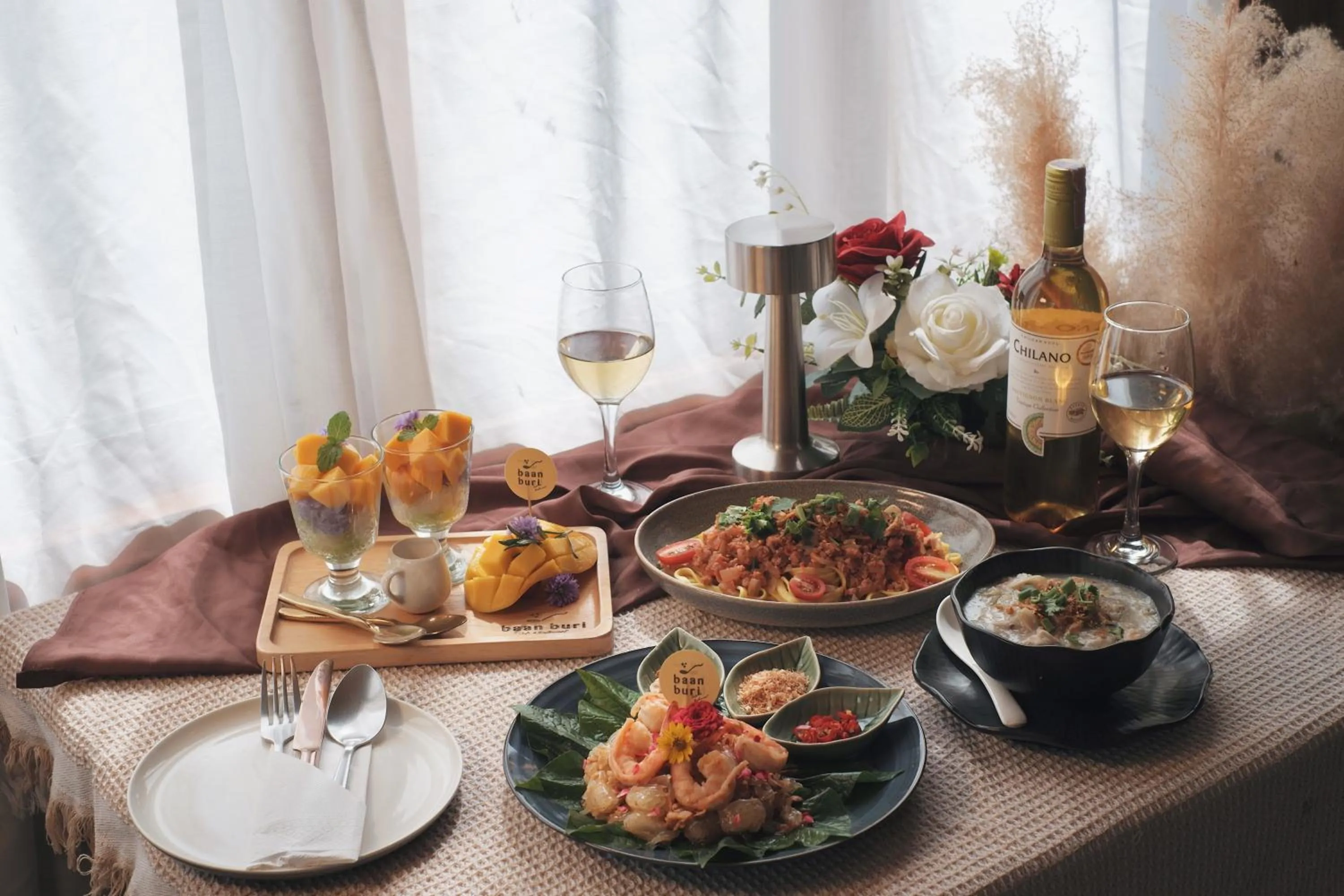 Restaurant/places to eat in Buri Gallery House