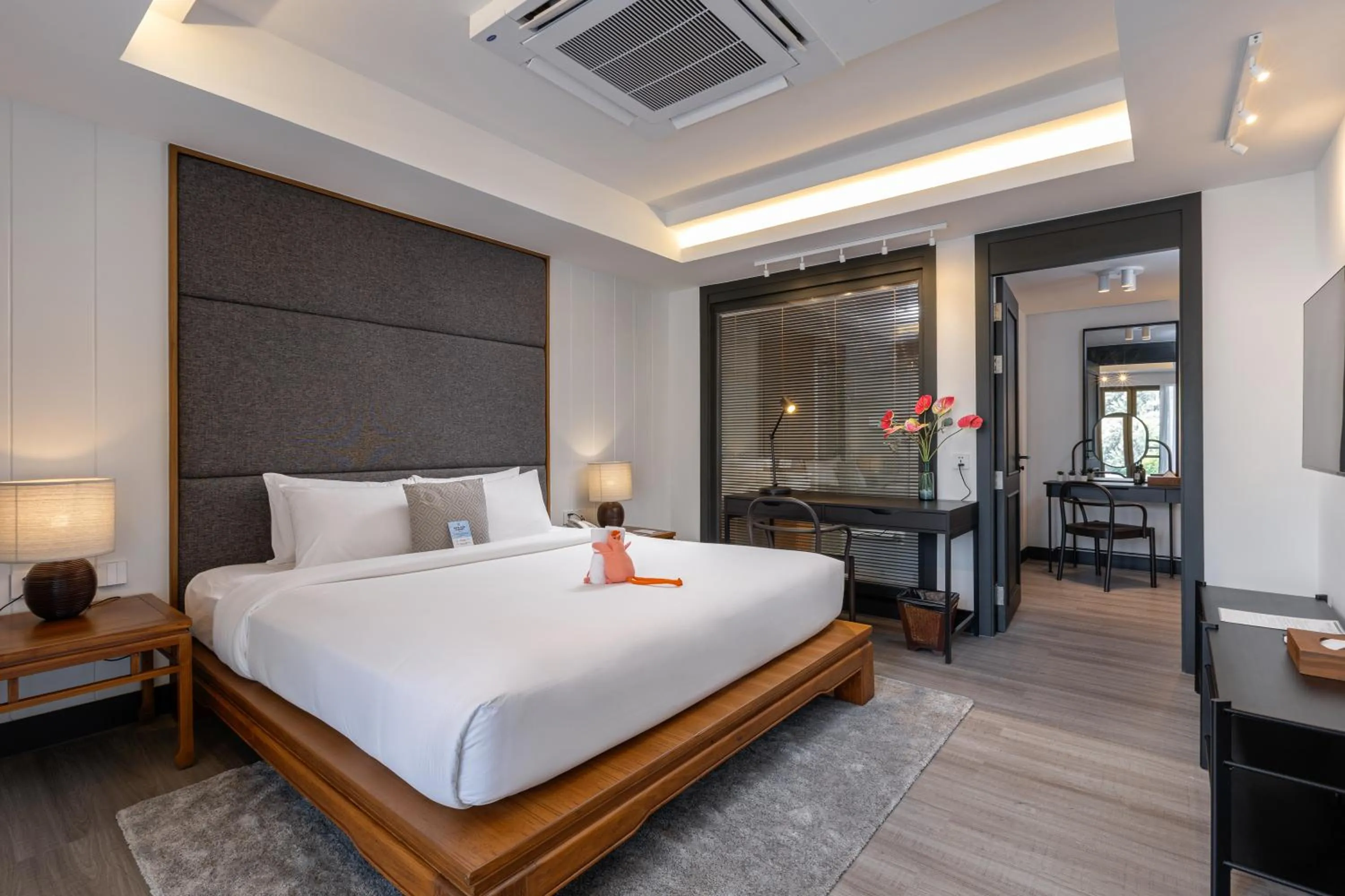 Bed in Baan Laimai Beach Resort & Spa - SHA Extra Plus