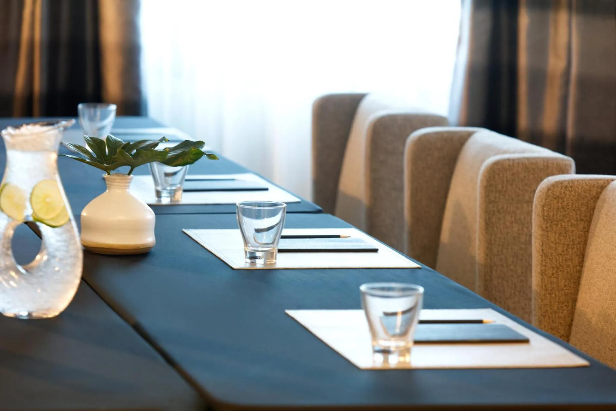 Meeting/conference room in Kimpton Overland Hotel - Atlanta Airport by IHG