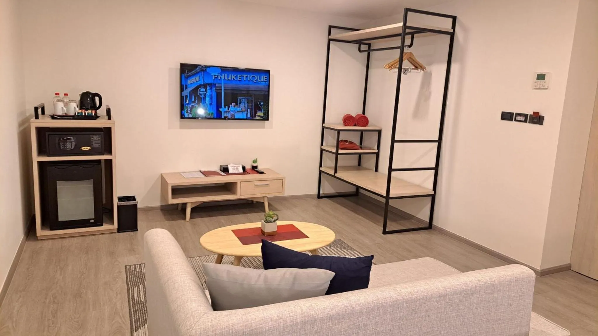 TV and multimedia in Hotel Midtown Ratsada