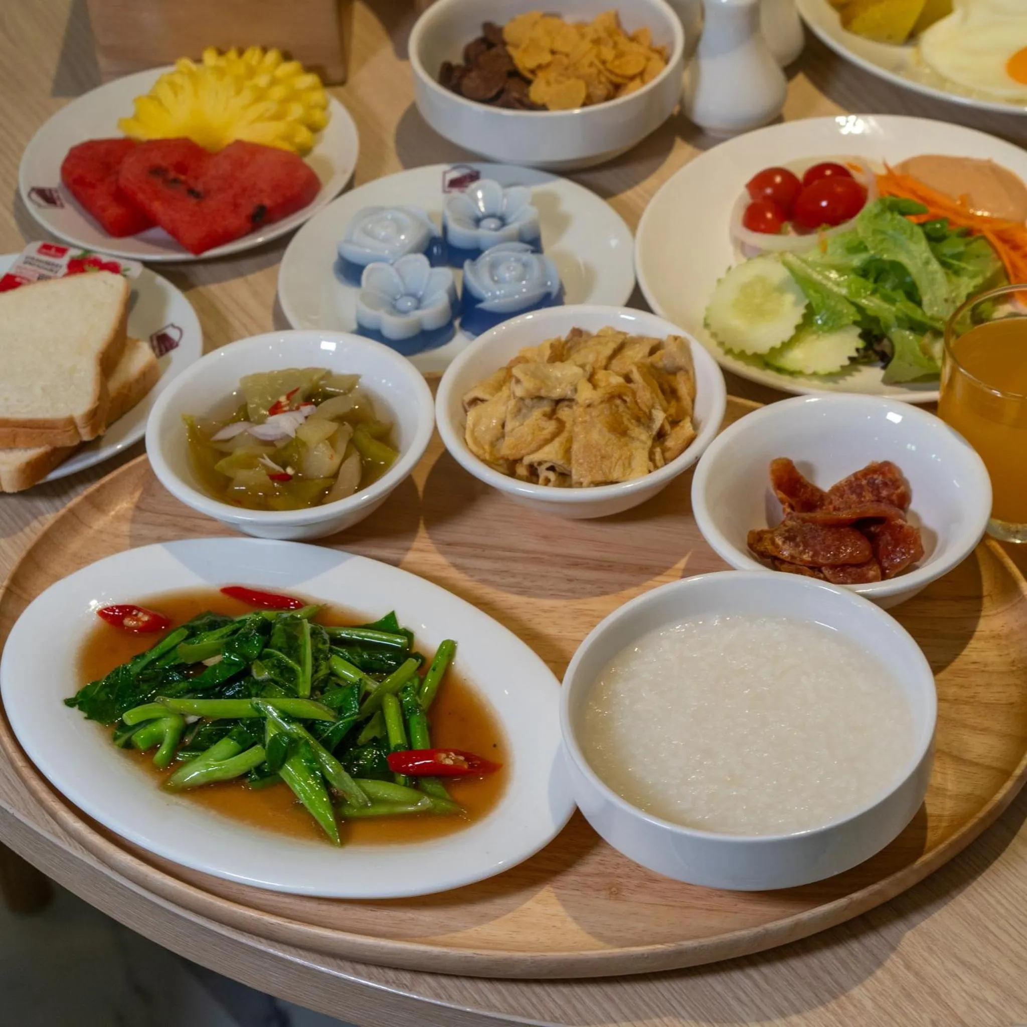 Breakfast in Hotel Midtown Ratsada