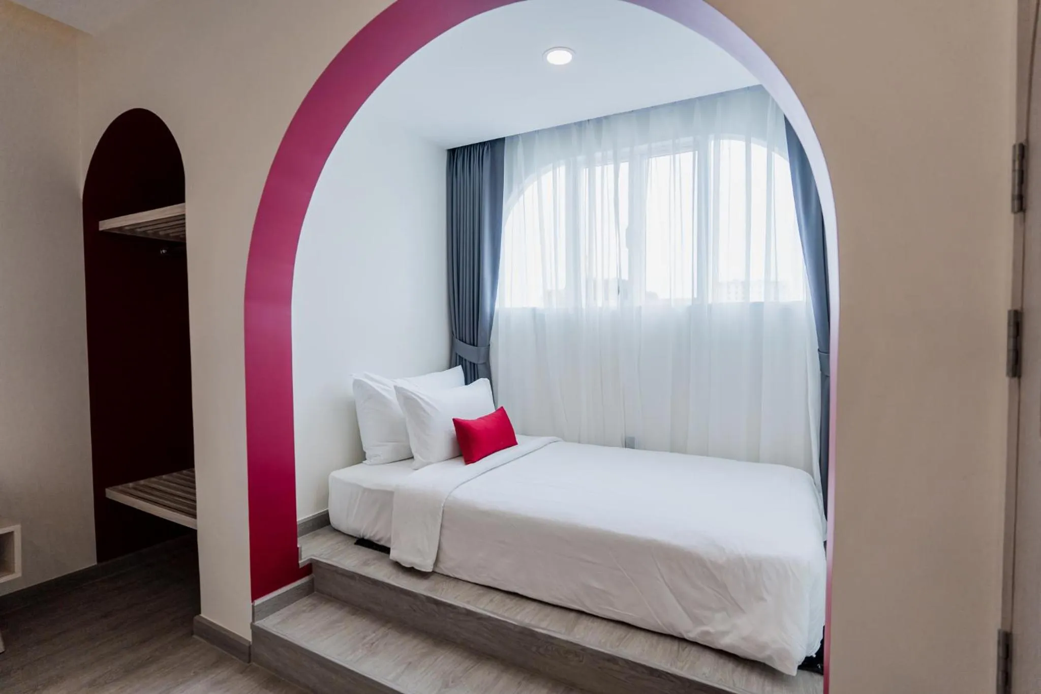 Bed in Hotel Midtown Ratsada