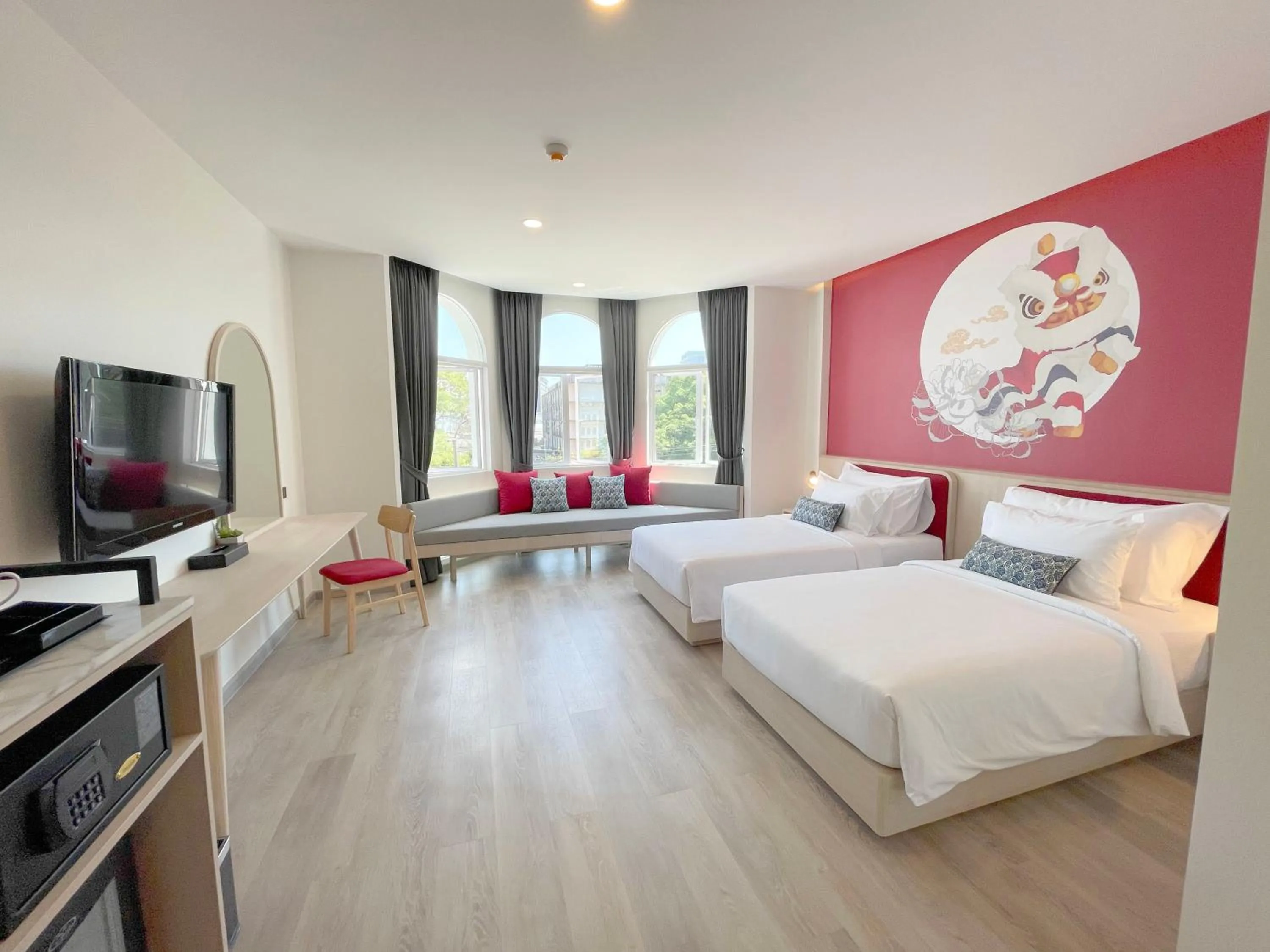 Photo of the whole room, Bed in Hotel Midtown Ratsada