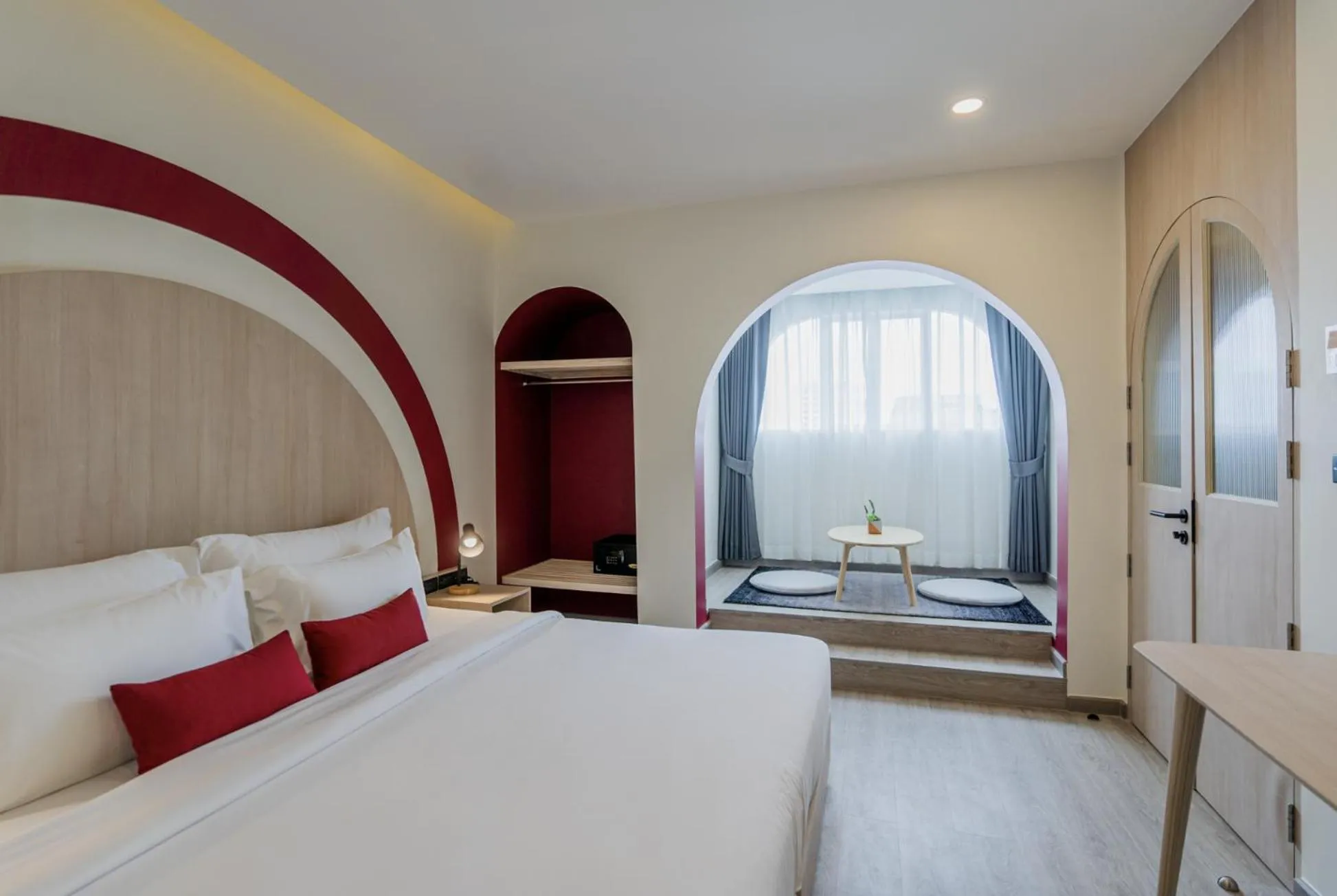 Bedroom, Bed in Hotel Midtown Ratsada