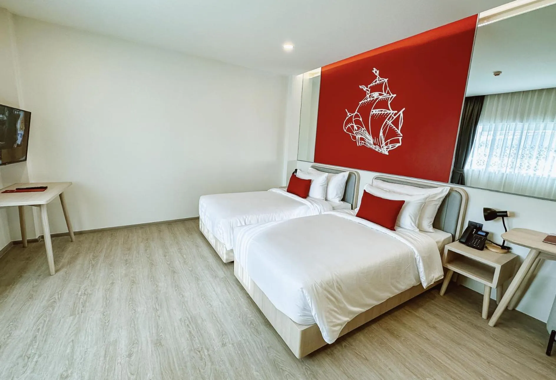 Bedroom, Bed in Hotel Midtown Ratsada