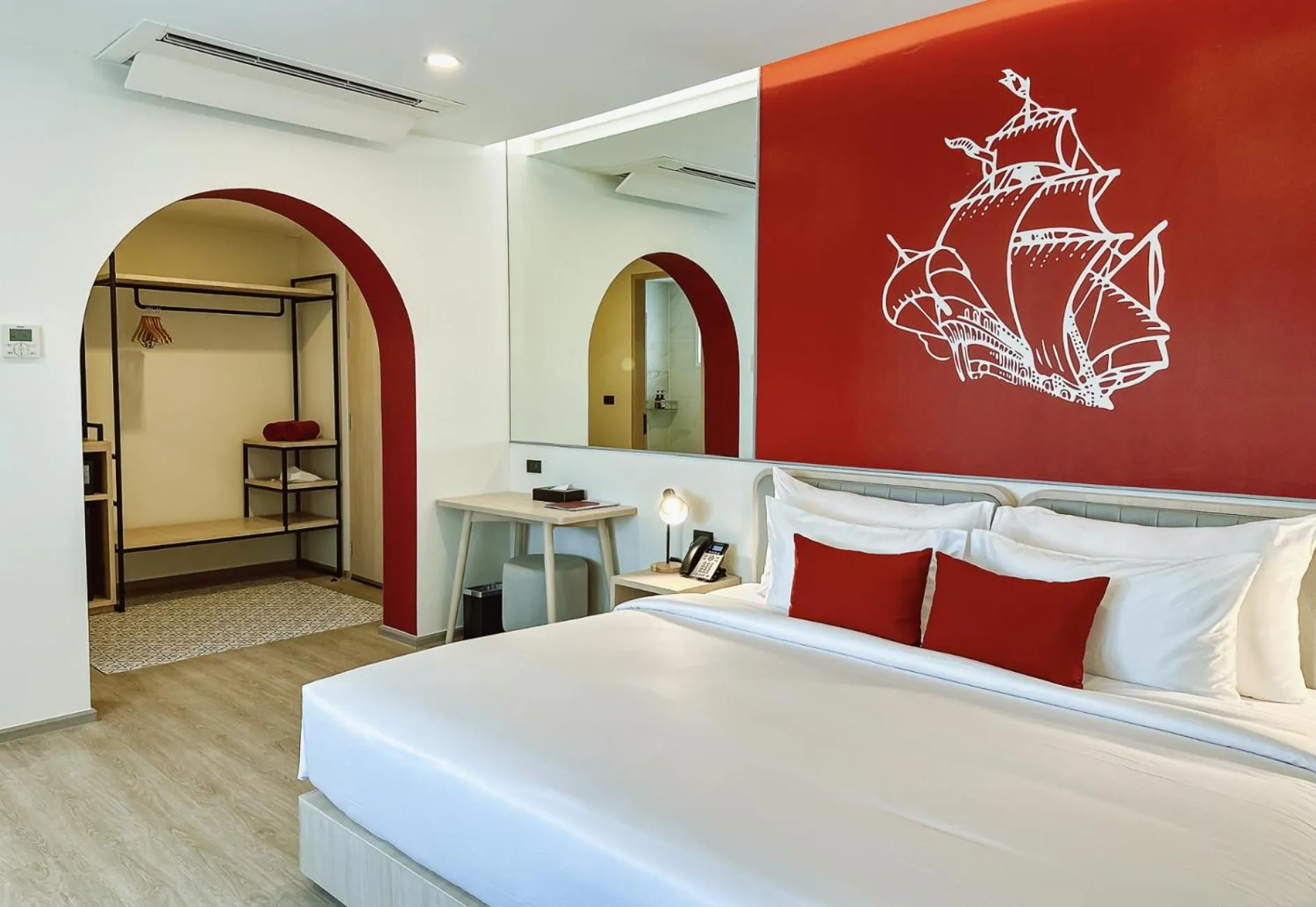 Bedroom, Bed in Hotel Midtown Ratsada