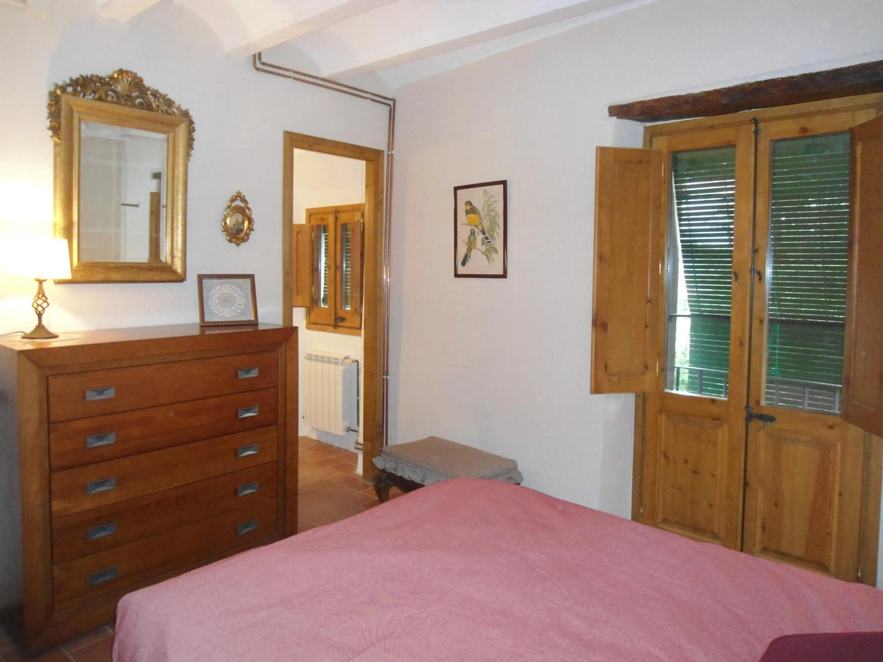 Bedroom, Bed in Cal Son