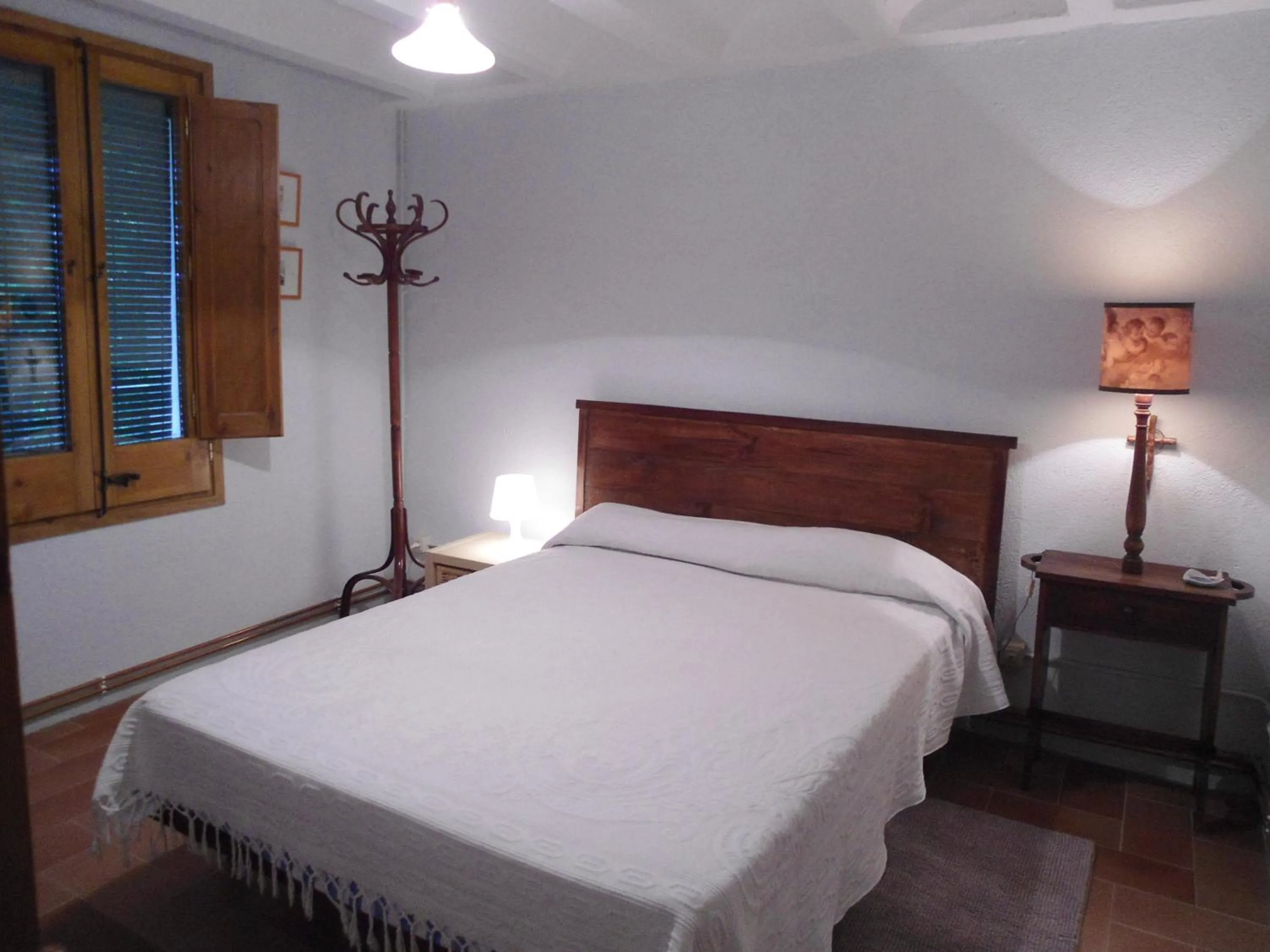 Bedroom, Bed in Cal Son