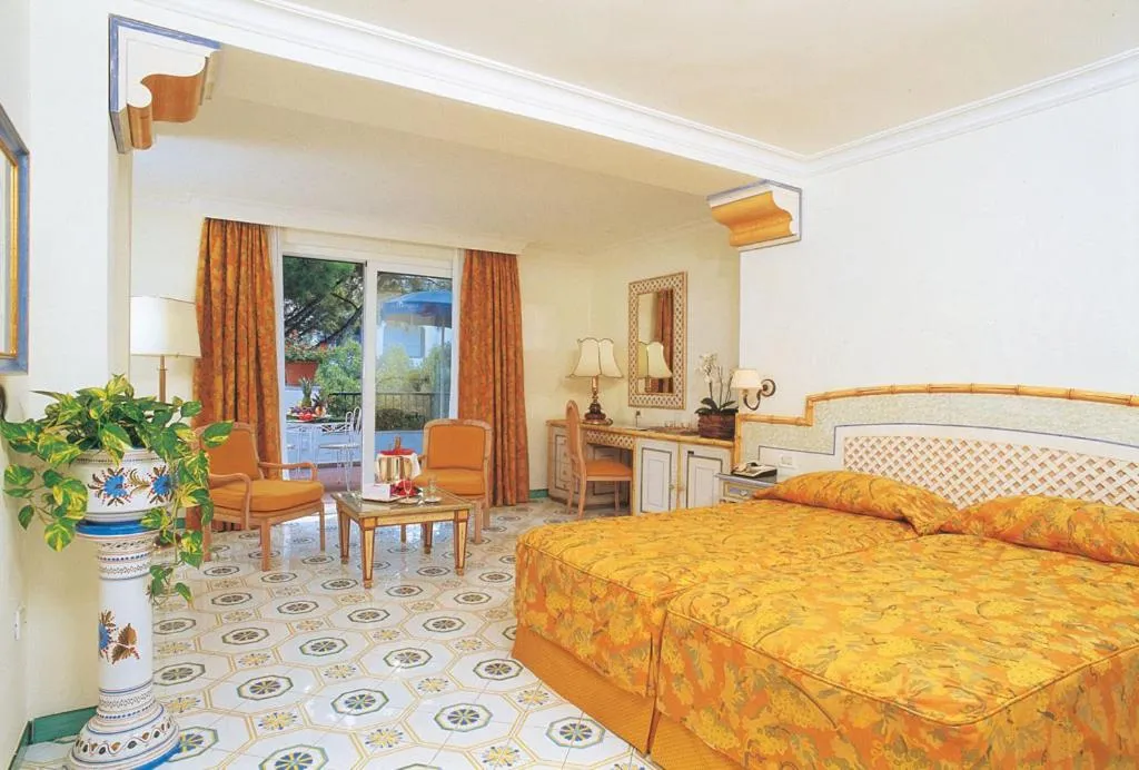 Bed in Grand Hotel Il Moresco