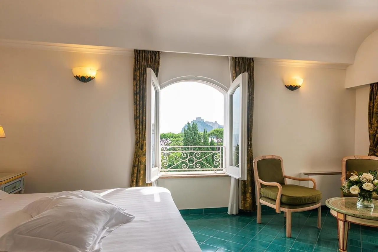 Photo of the whole room, Bed in Grand Hotel Il Moresco