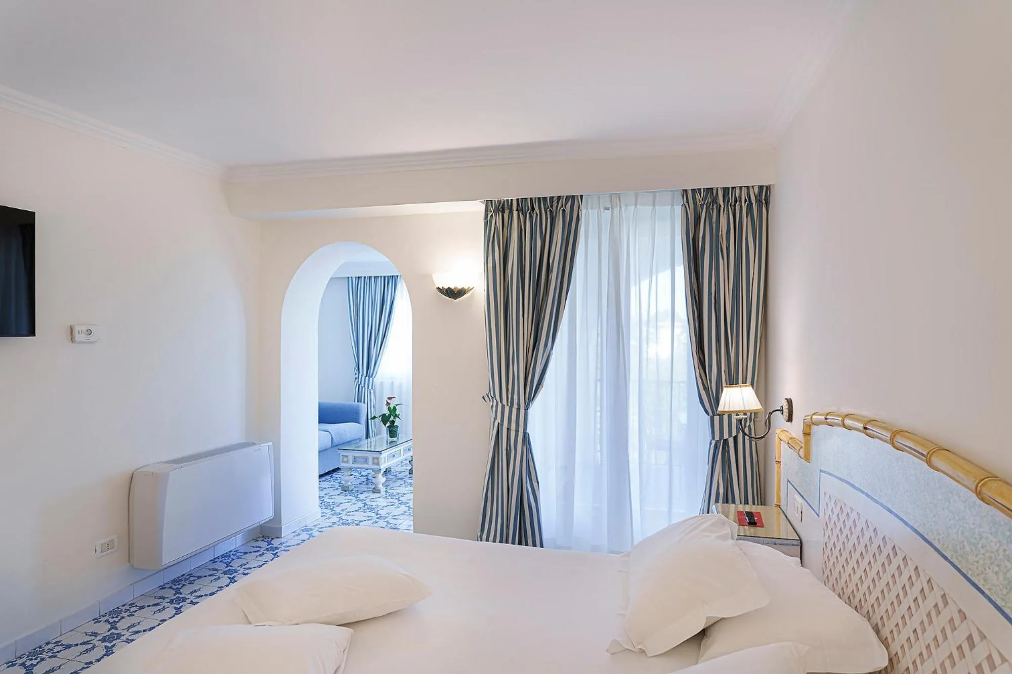 Bed in Grand Hotel Il Moresco