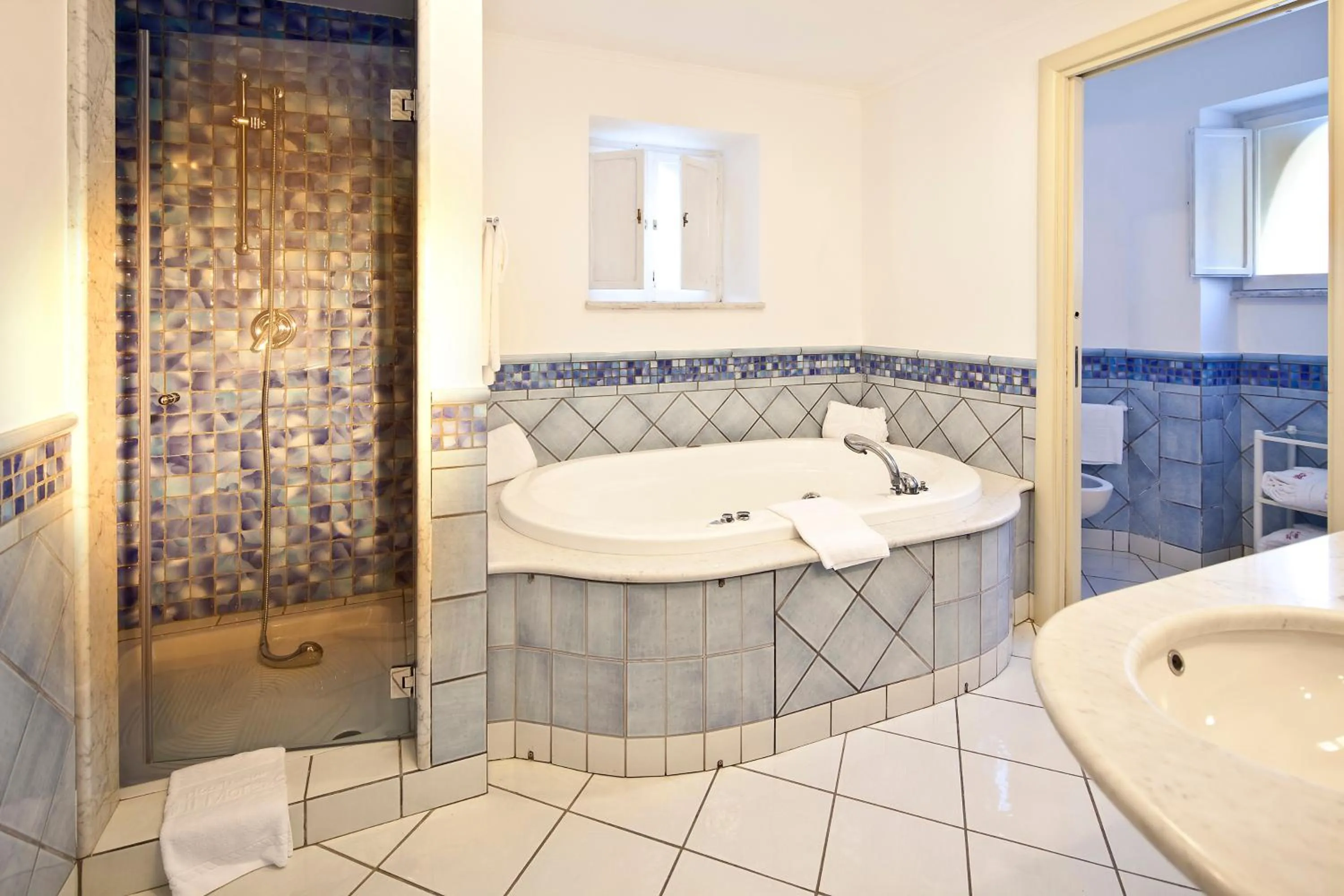 Bathroom in Grand Hotel Il Moresco