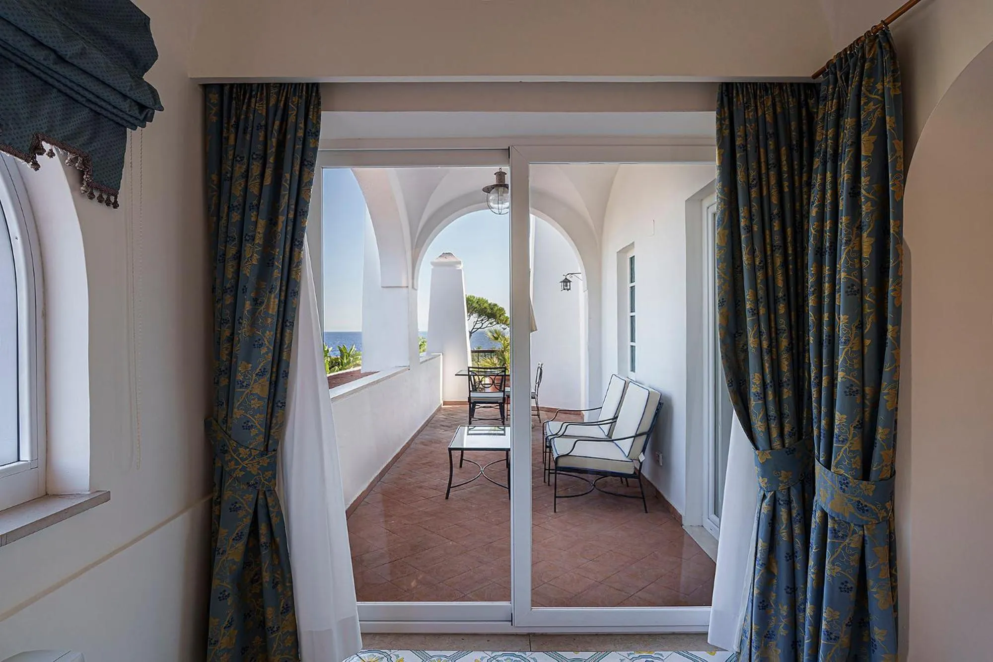 Bed in Grand Hotel Il Moresco