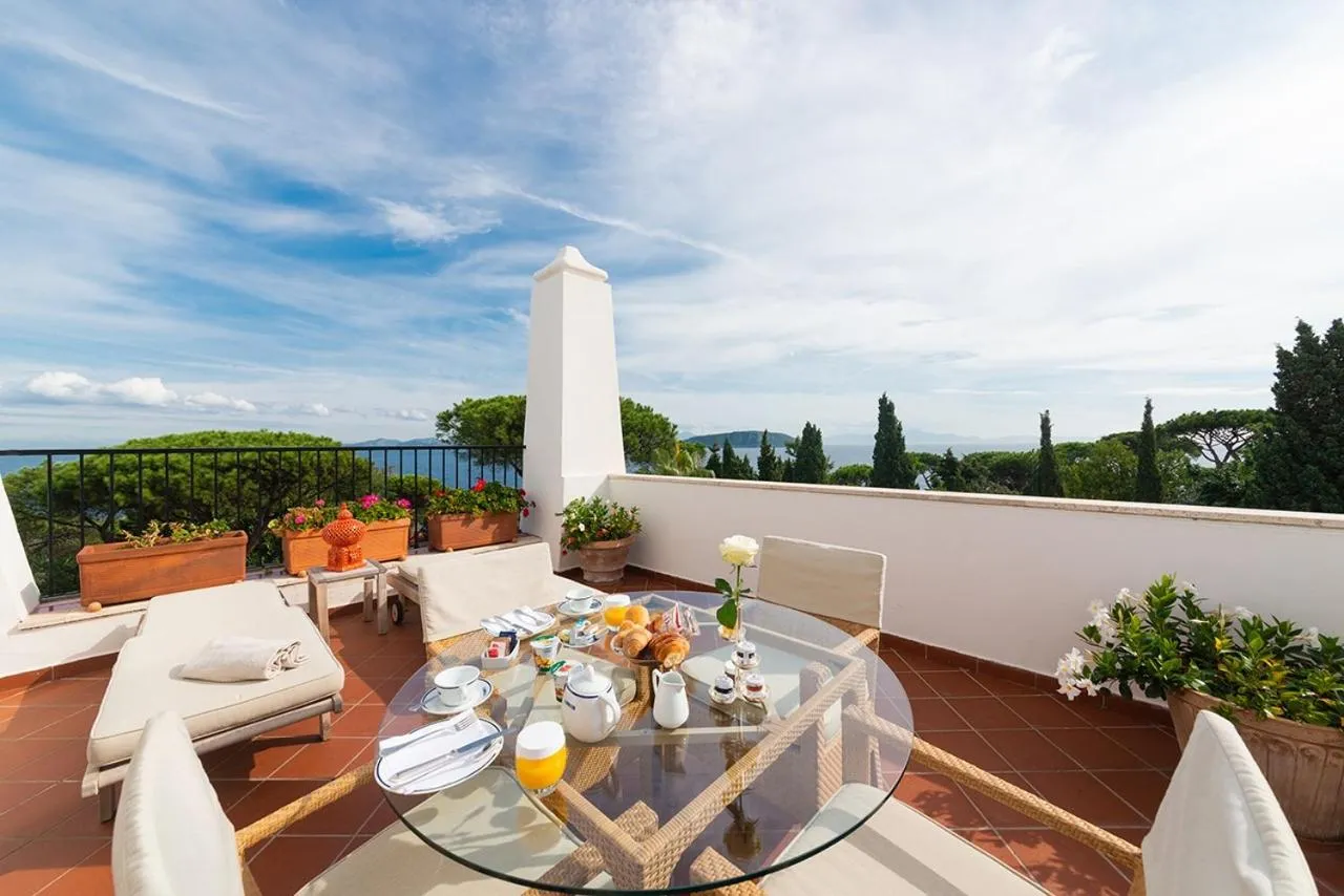 Balcony/Terrace in Grand Hotel Il Moresco