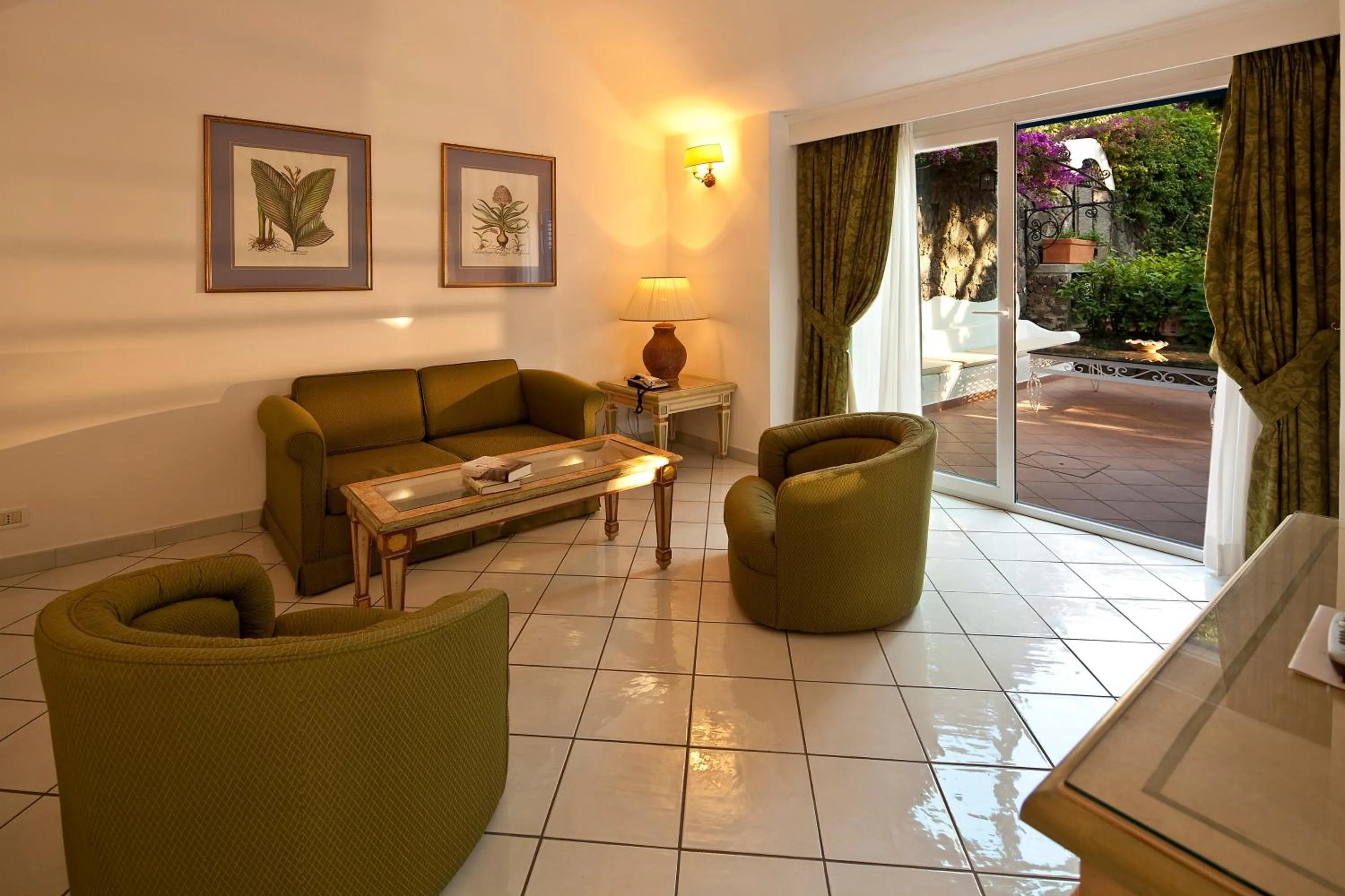 Living room in Grand Hotel Il Moresco