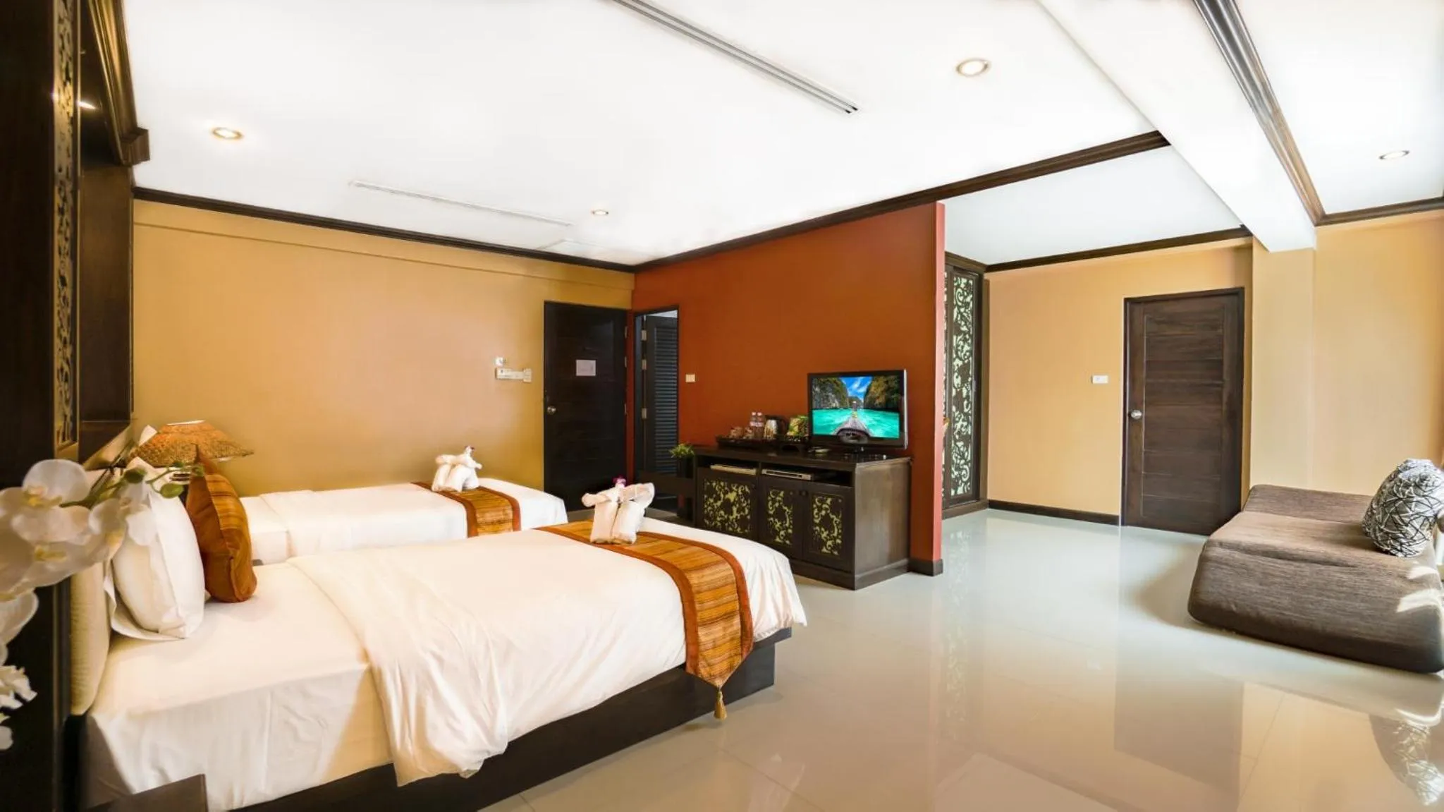 Bed in Aonang Orchid Resort