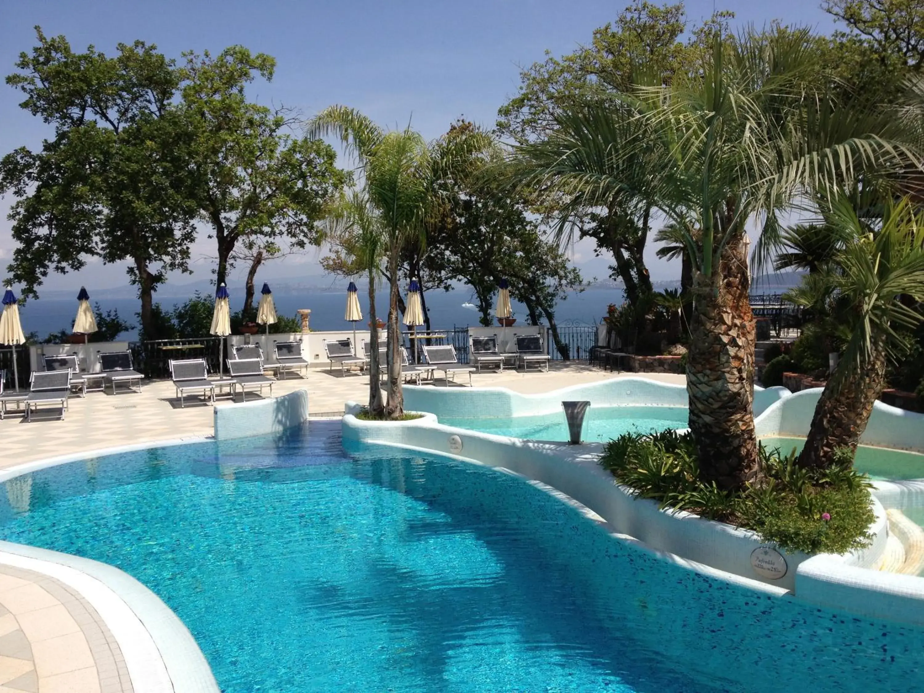 Pool view in Hotel Myage Pool view in Hotel Myage