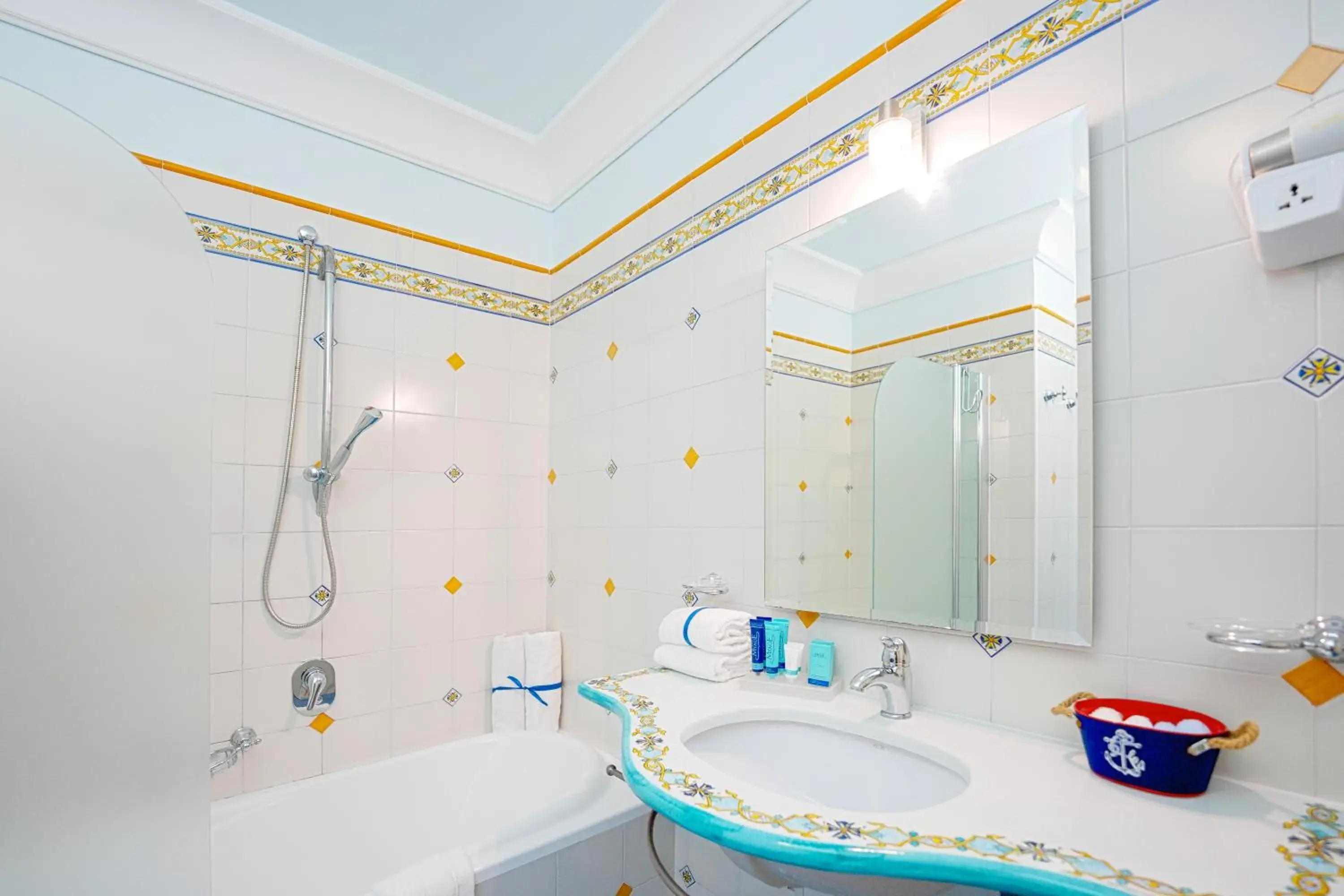 Bathroom in Hotel Myage Bathroom in Hotel Myage