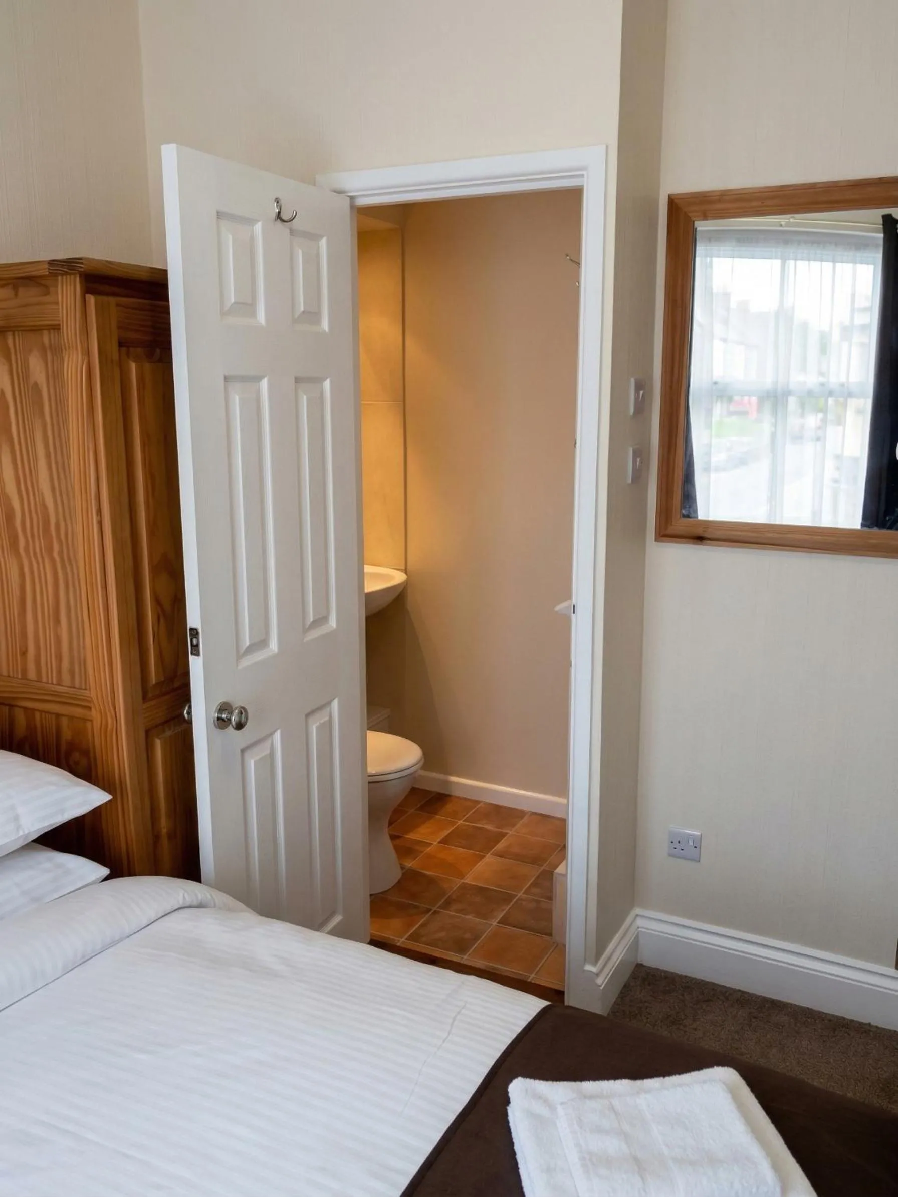 Photo of the whole room, Bed in Trevellis Bed and Breakfast