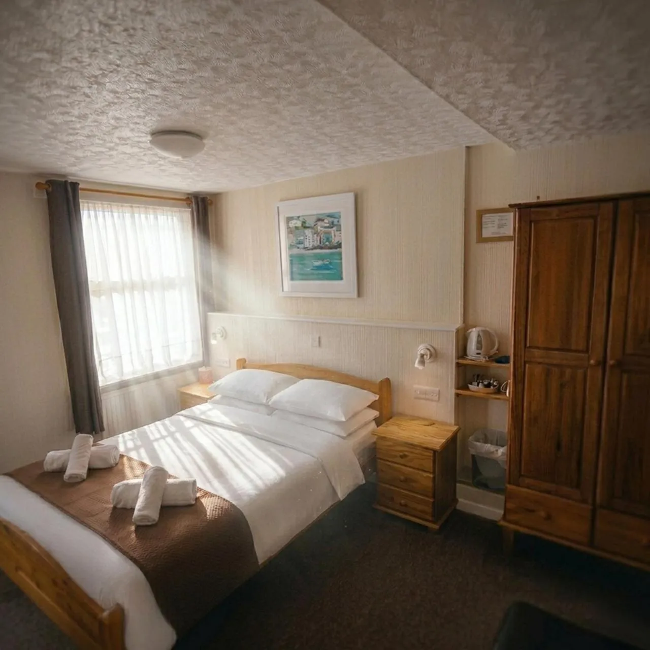 Bedroom, Bed in Trevellis Bed and Breakfast