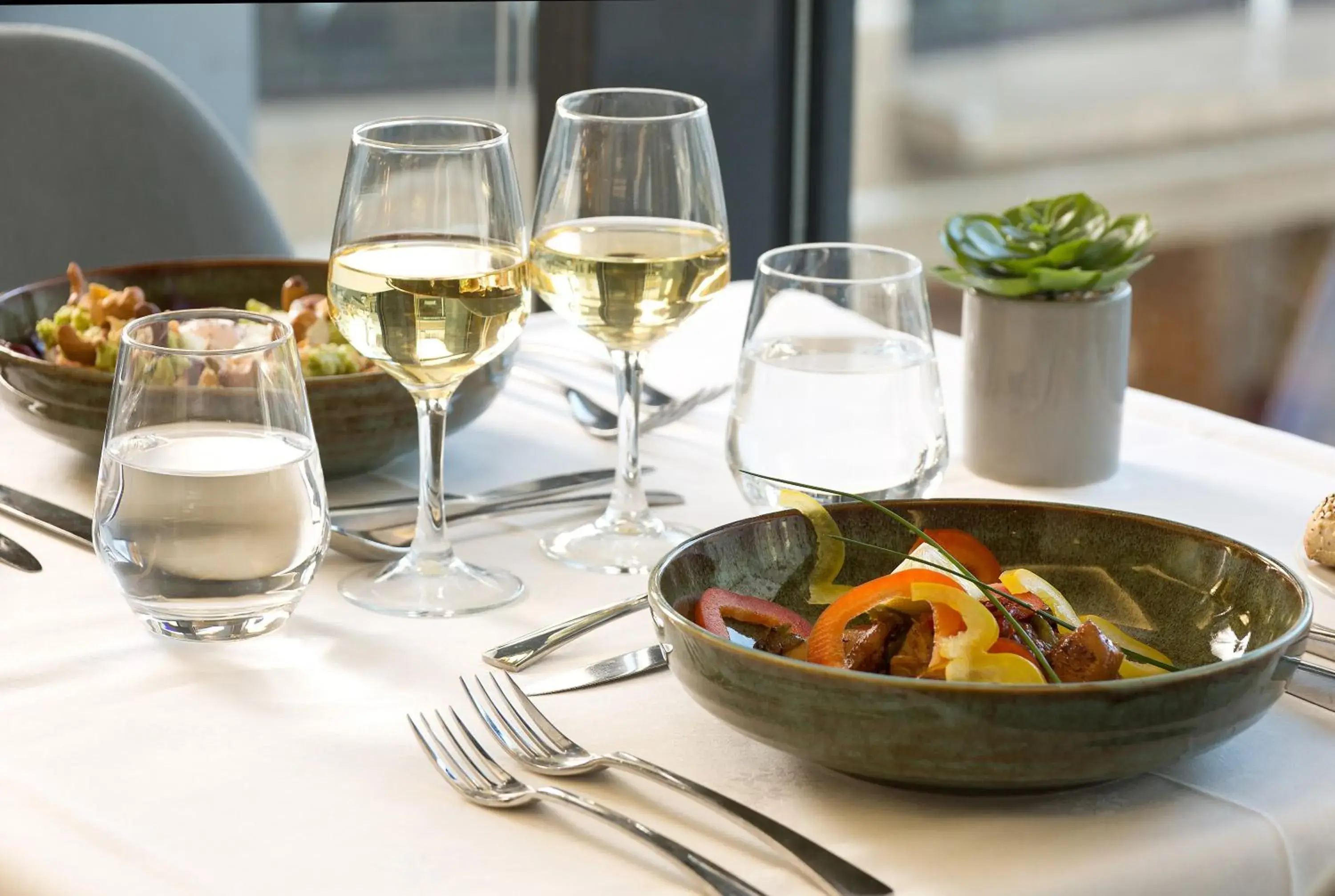 Restaurant/places to eat in Hôtel Padoue Restaurant/places to eat in Hôtel Padoue