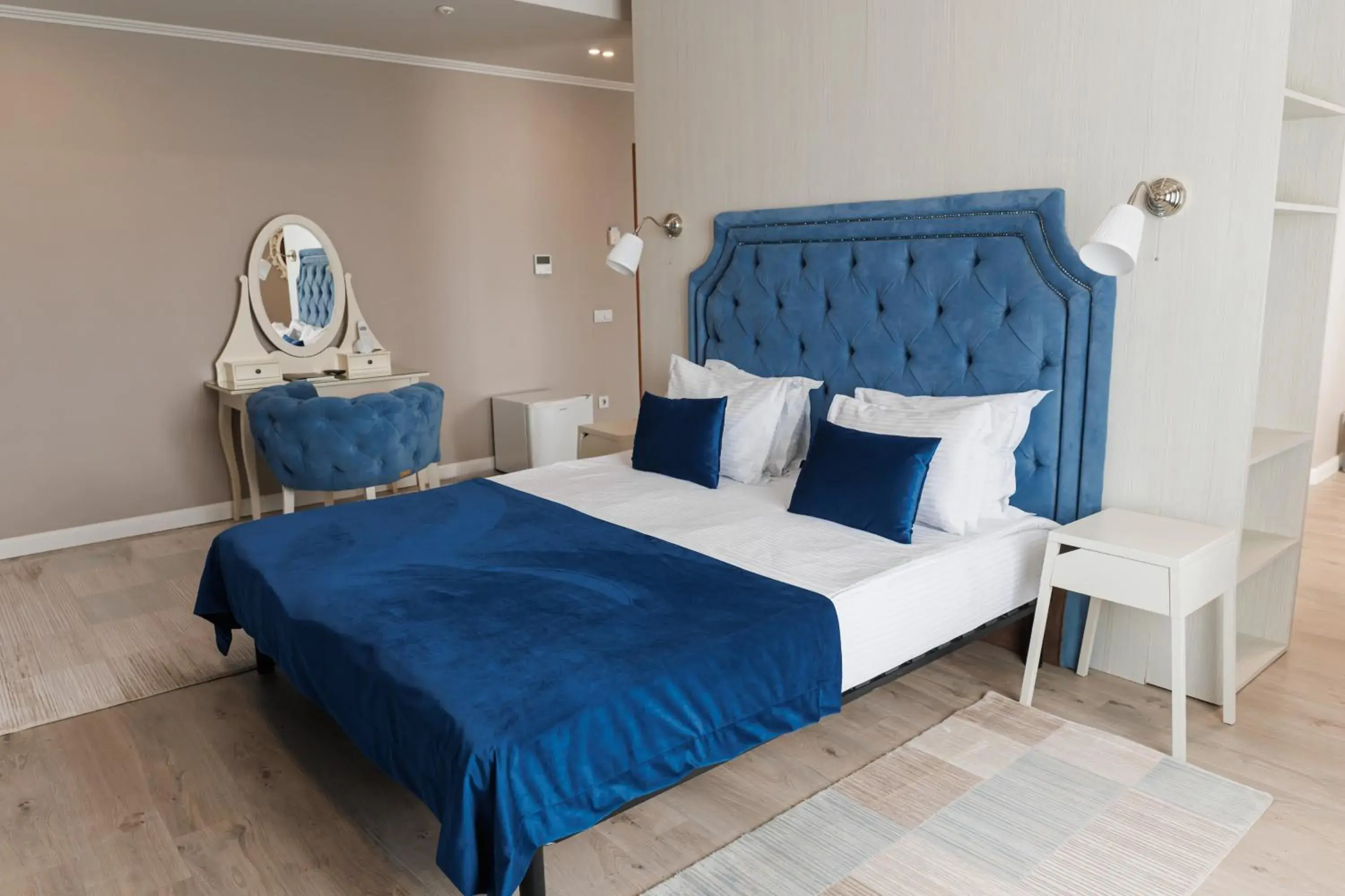 Studio with Balcony in Rivoli Hotel Studio with Balcony in Rivoli Hotel