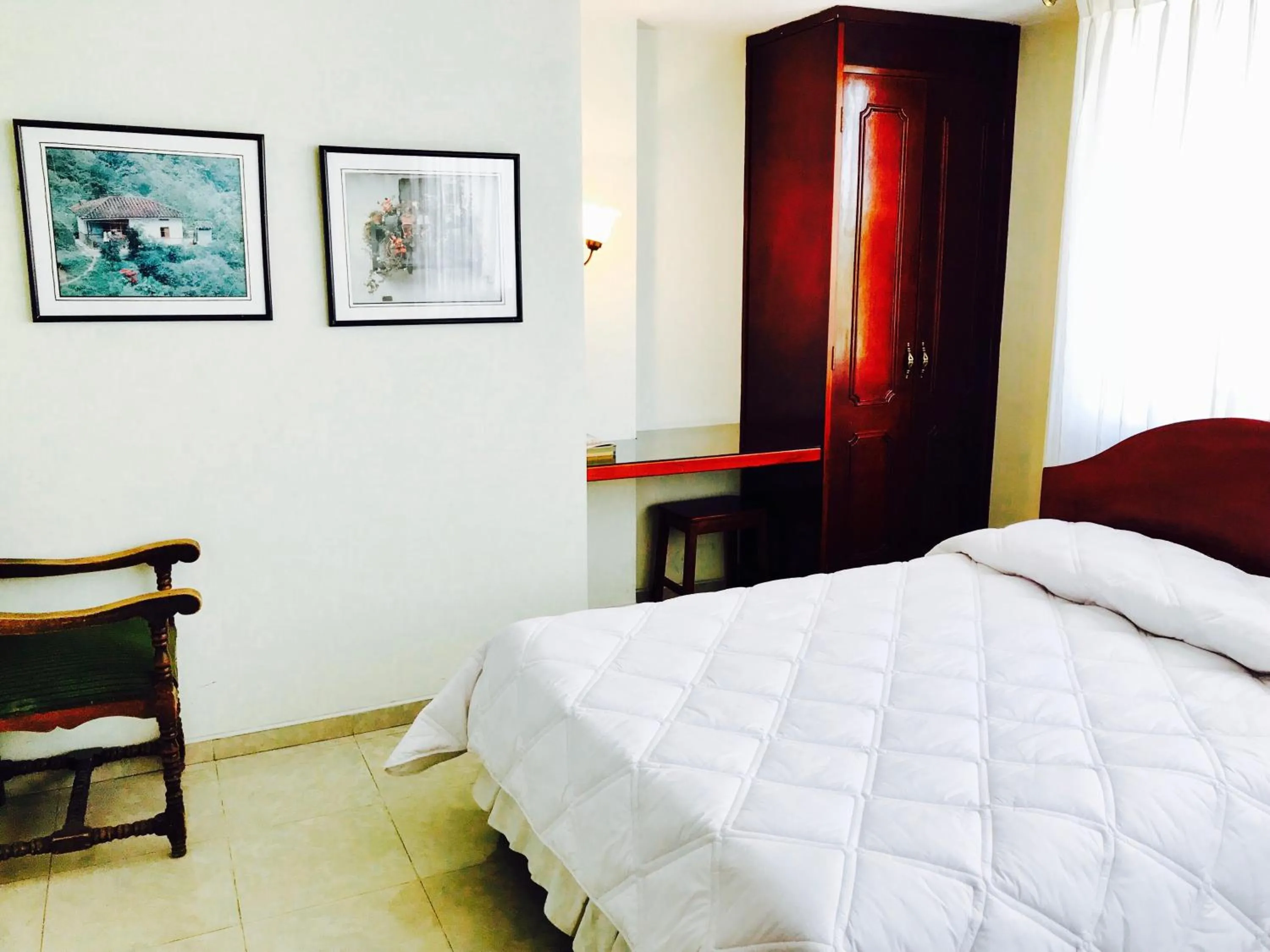 Bed in Hotel Azuay