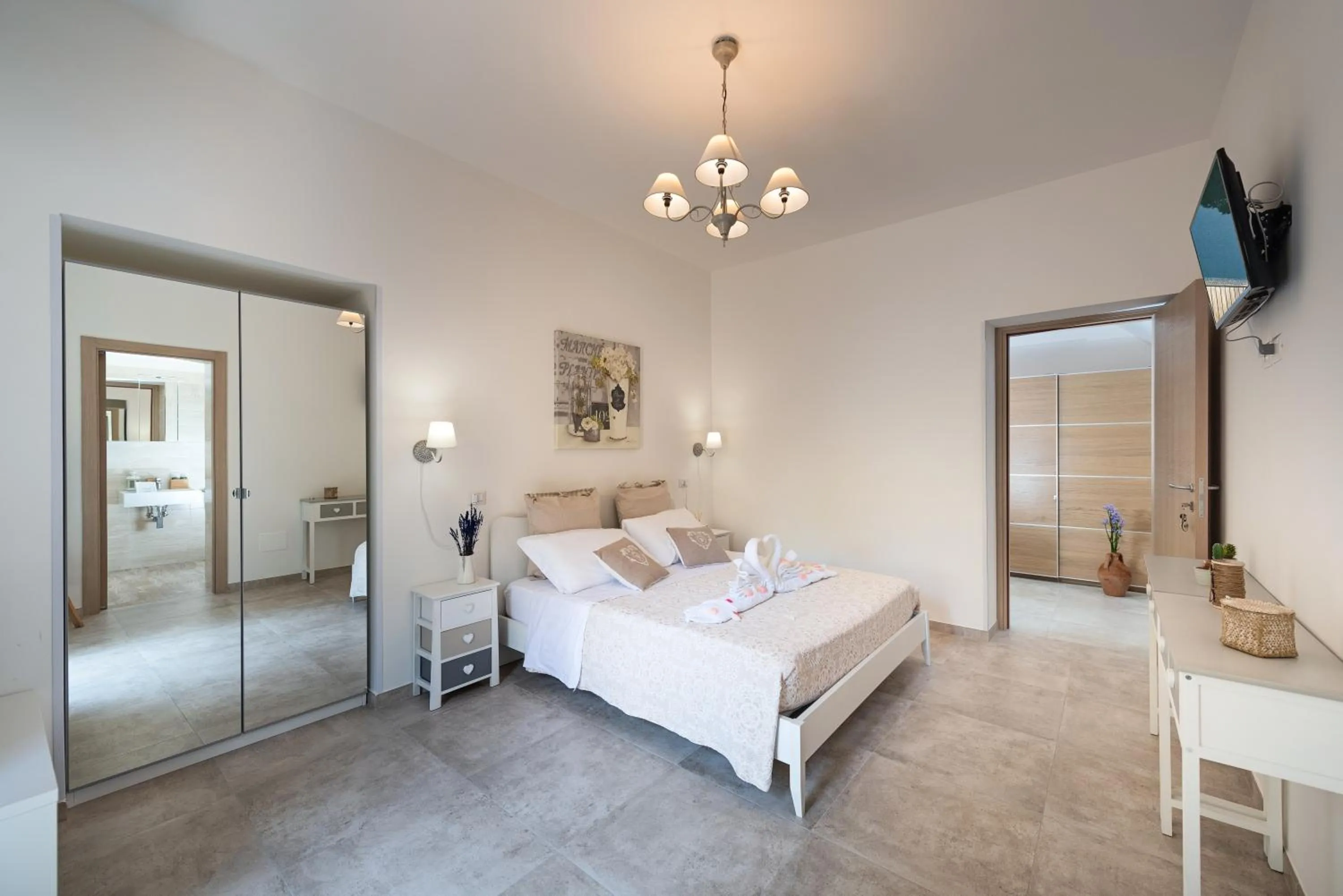 Photo of the whole room, Bed in Roof Garden