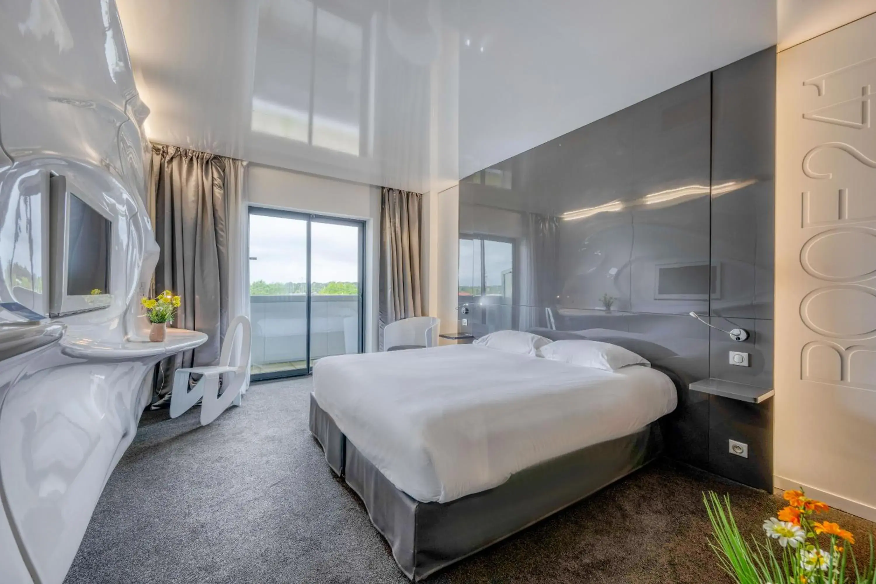 Bed in Comfort Aparthotel Bassin d'Arcachon Bed in Comfort Aparthotel Bassin d'Arcachon