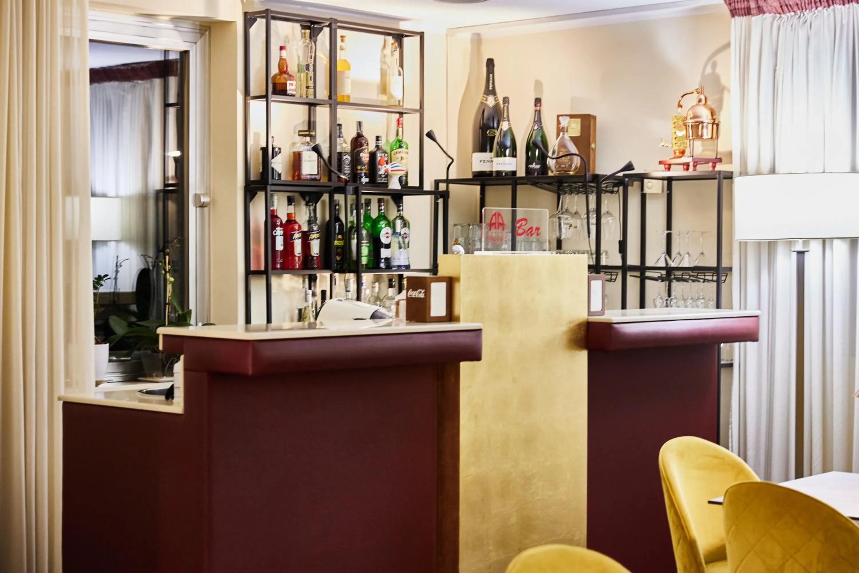 Lounge or bar in Appia Antica Hotel