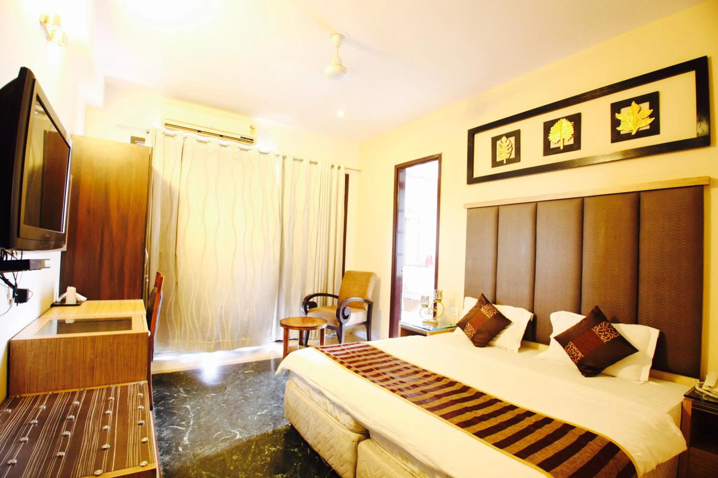 Photo of the whole room in Hotel Imperial Park