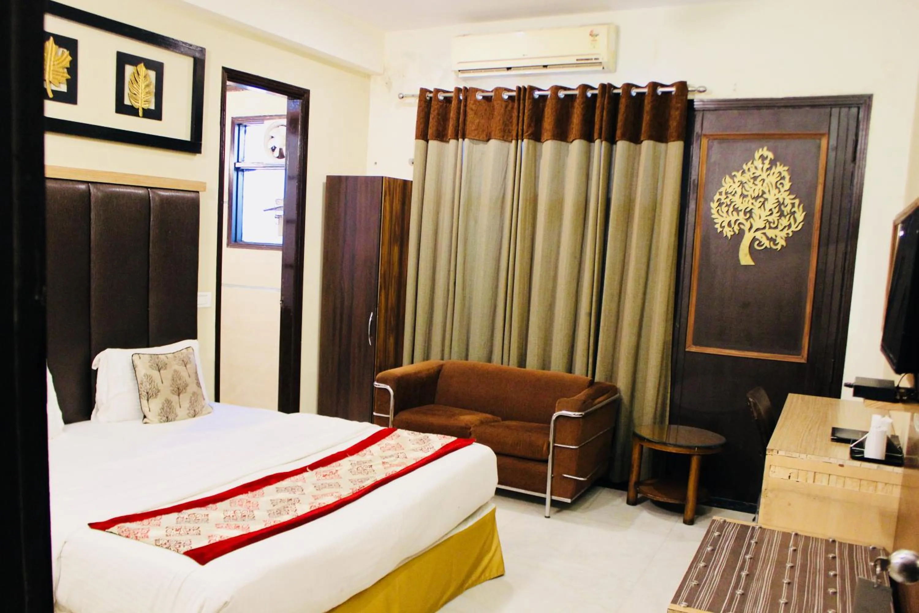 Photo of the whole room in Hotel Imperial Park