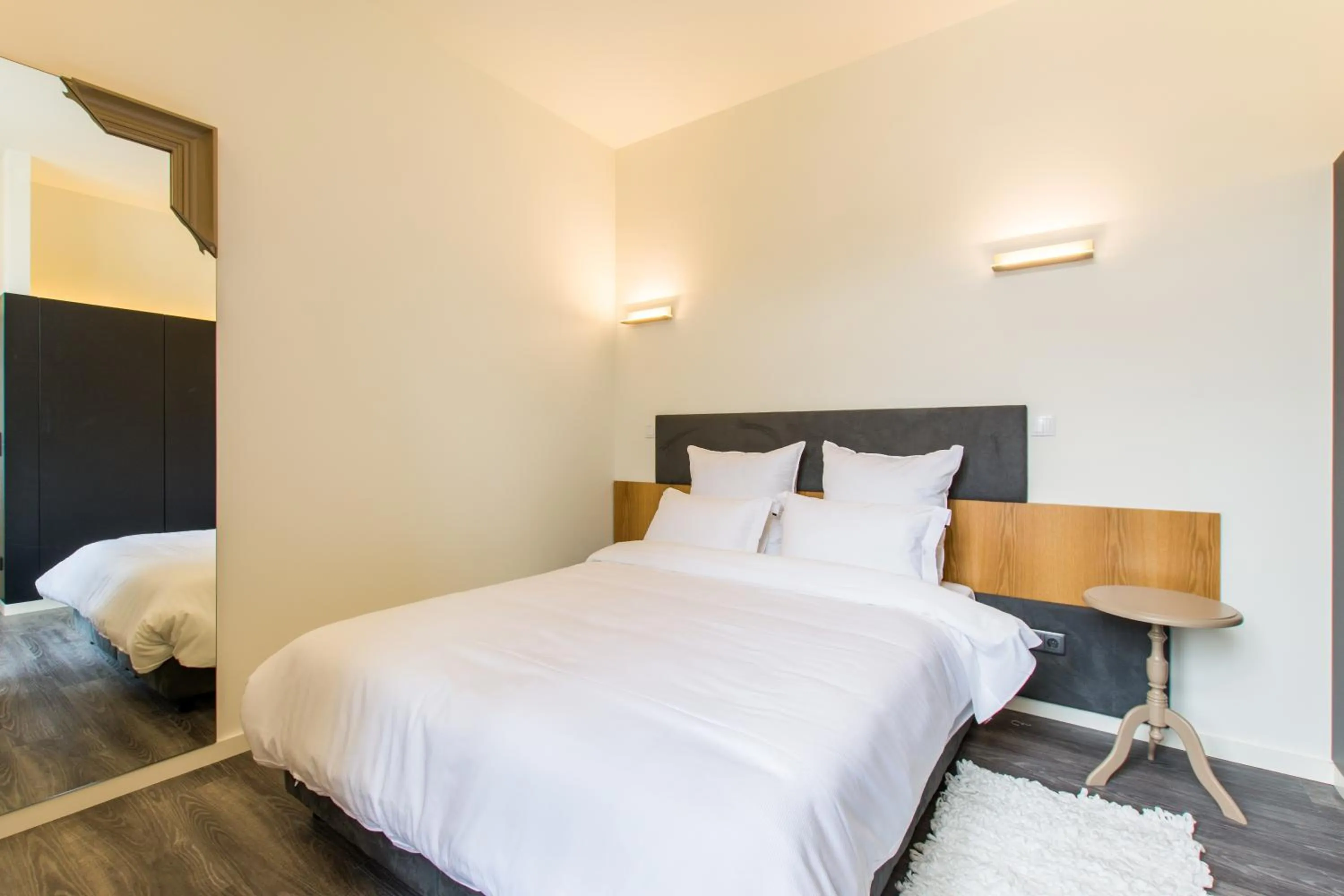 Bedroom in LETHESHOME Apartments