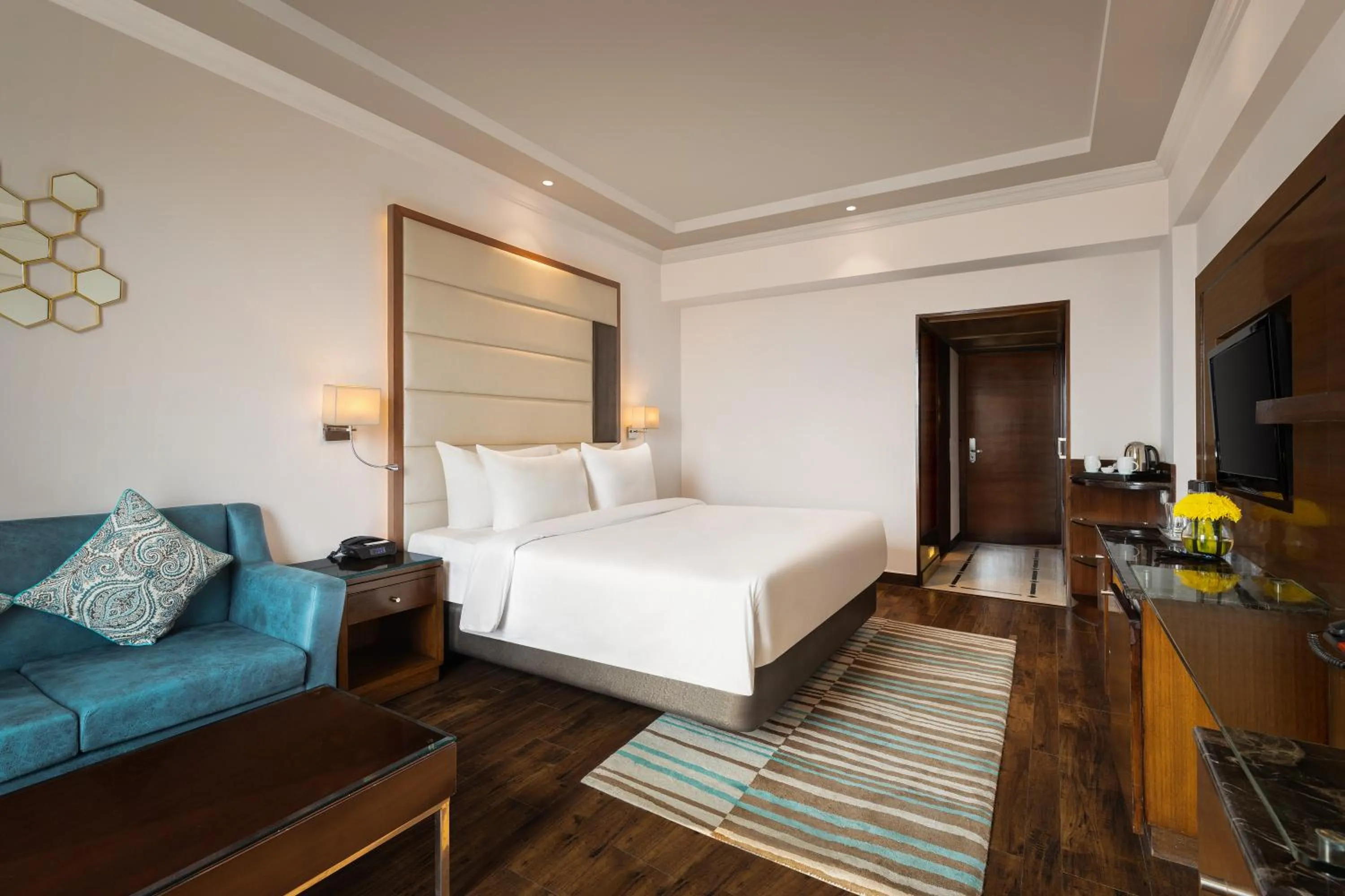 Bedroom, Bed in Radisson Jaipur City Center